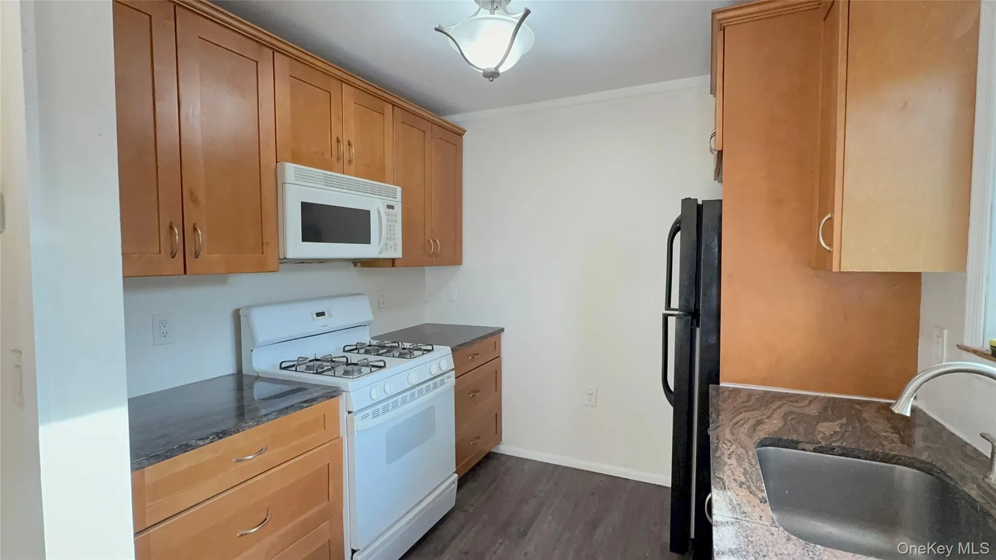 15 Huron Street, Brookhaven, NY, 2 Bedroom Bedrooms, 10 Room Rooms,2 BathroomBathrooms,Residential Lease,For Rent,Huron,0,1061287 15 Huron Street, Brookhaven, NY, 2 Bedroom Bedrooms, 10 Room Rooms,2 BathroomBathrooms,Residential Lease,For Rent,Huron,0,1061287