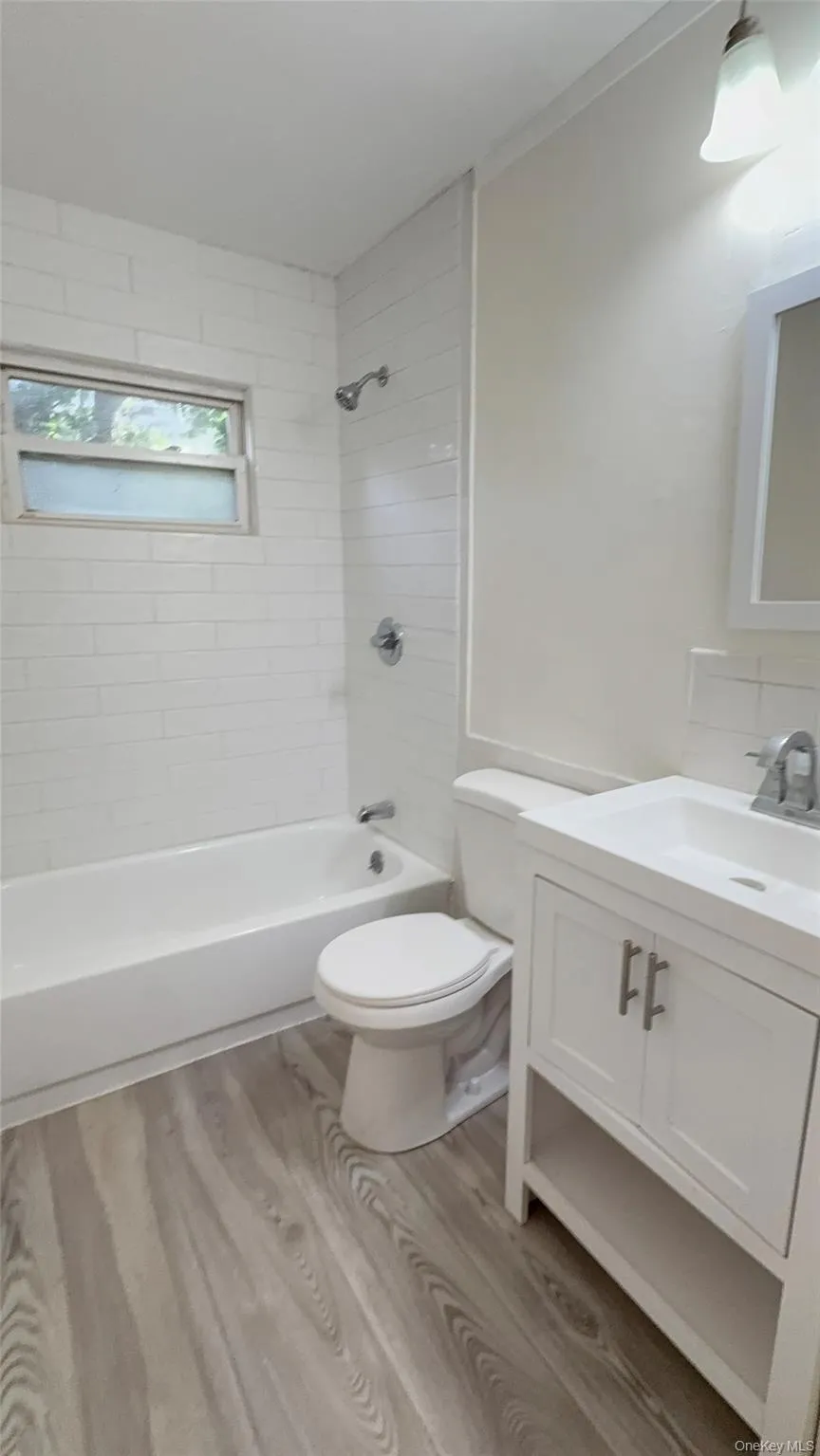 15 Huron Street, Brookhaven, NY, 2 Bedroom Bedrooms, 10 Room Rooms,2 BathroomBathrooms,Residential Lease,For Rent,Huron,0,1061287 15 Huron Street, Brookhaven, NY, 2 Bedroom Bedrooms, 10 Room Rooms,2 BathroomBathrooms,Residential Lease,For Rent,Huron,0,1061287