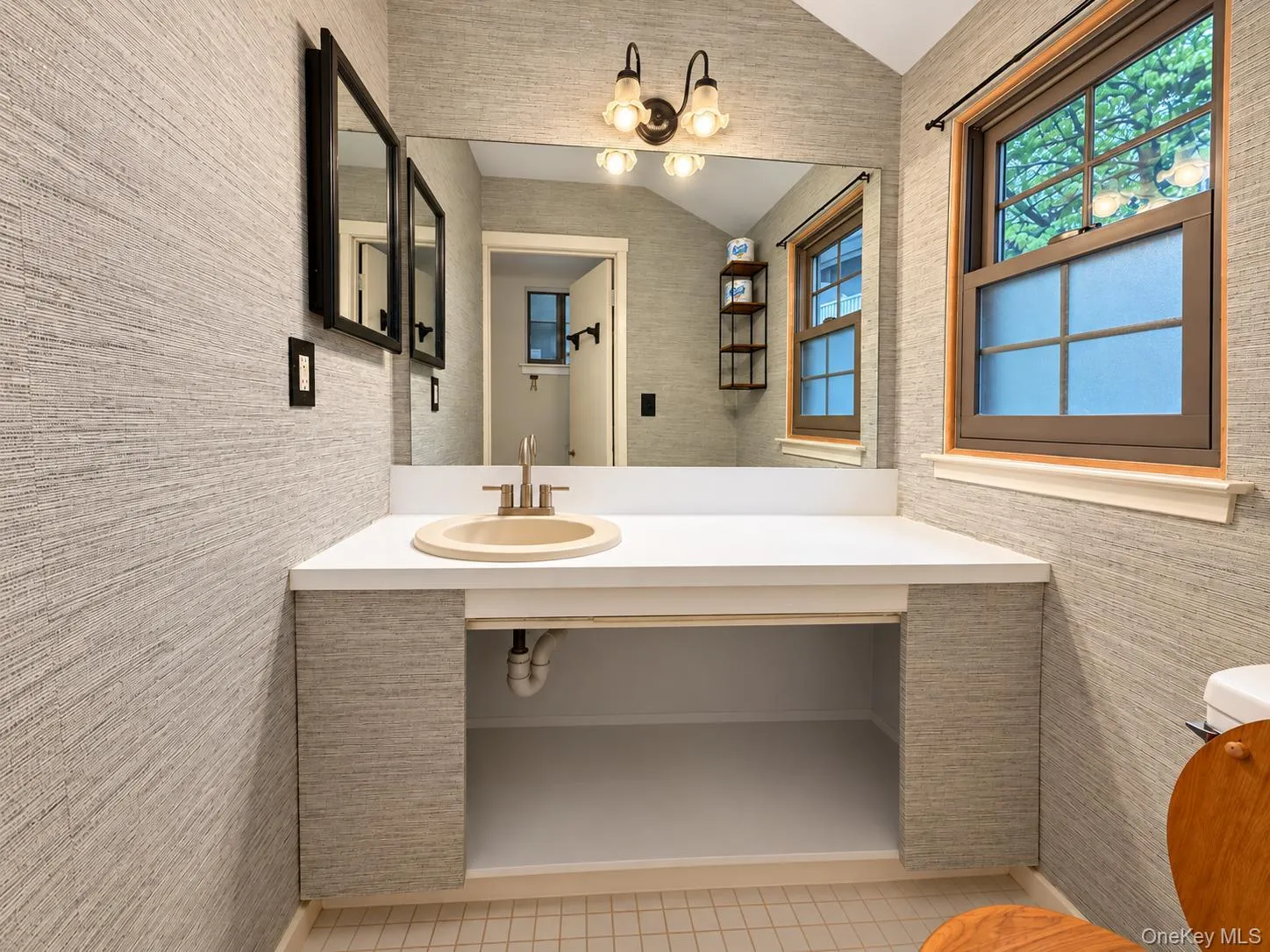 83 Treetop Circle, Clarkstown, NY, 1 Bedroom Bedrooms, 6 Rooms Rooms,1 BathroomBathrooms,Residential,For Rent,Treetop,0,1061289 83 Treetop Circle, Clarkstown, NY, 1 Bedroom Bedrooms, 6 Rooms Rooms,1 BathroomBathrooms,Residential,For Rent,Treetop,0,1061289