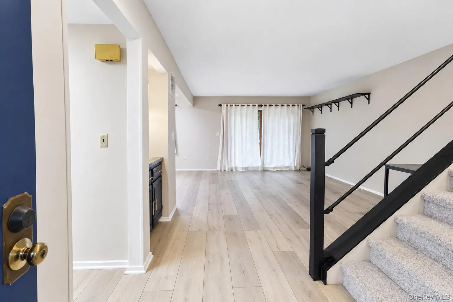 83 Treetop Circle, Clarkstown, NY, 1 Bedroom Bedrooms, 6 Rooms Rooms,1 BathroomBathrooms,Residential,For Rent,Treetop,0,1061289 83 Treetop Circle, Clarkstown, NY, 1 Bedroom Bedrooms, 6 Rooms Rooms,1 BathroomBathrooms,Residential,For Rent,Treetop,0,1061289