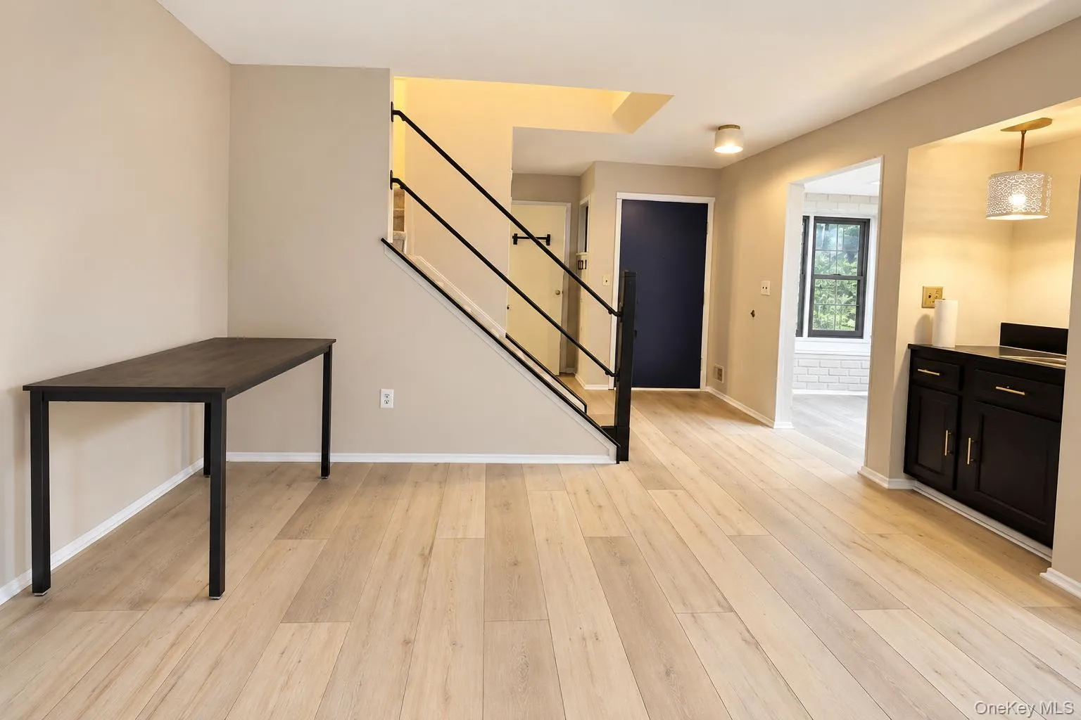 83 Treetop Circle, Clarkstown, NY, 1 Bedroom Bedrooms, 6 Rooms Rooms,1 BathroomBathrooms,Residential,For Rent,Treetop,0,1061289 83 Treetop Circle, Clarkstown, NY, 1 Bedroom Bedrooms, 6 Rooms Rooms,1 BathroomBathrooms,Residential,For Rent,Treetop,0,1061289