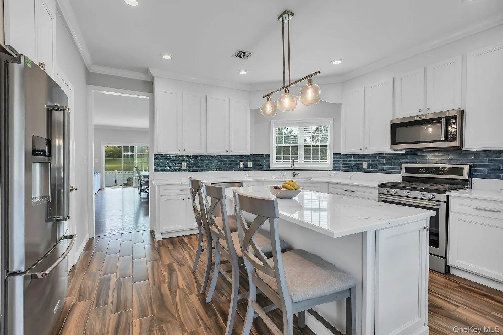 140 Rivendell Court, Huntington, NY, 3 Bedrooms Bedrooms, 6 Rooms Rooms,2 BathroomsBathrooms,Residential,For Rent,Rivendell,0,1061302 140 Rivendell Court, Huntington, NY, 3 Bedrooms Bedrooms, 6 Rooms Rooms,2 BathroomsBathrooms,Residential,For Rent,Rivendell,0,1061302