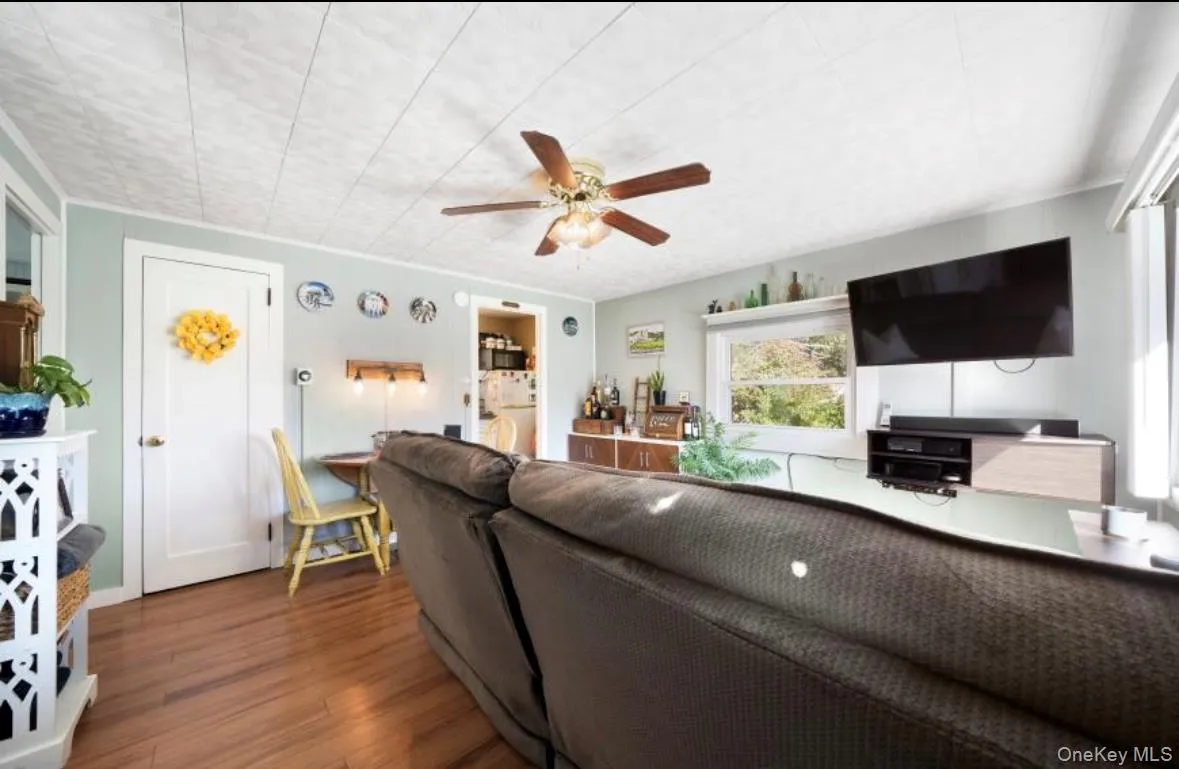 4 Village Drive, Warwick (town), NY, 2 Bedrooms Bedrooms, 6 Rooms Rooms,1 BathroomBathrooms,Residential,For Rent,Village,0,1061323 4 Village Drive, Warwick (town), NY, 2 Bedrooms Bedrooms, 6 Rooms Rooms,1 BathroomBathrooms,Residential,For Rent,Village,0,1061323