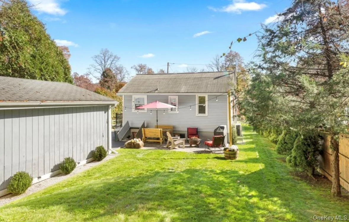 4 Village Drive, Warwick (town), NY, 2 Bedrooms Bedrooms, 6 Rooms Rooms,1 BathroomBathrooms,Residential,For Rent,Village,0,1061323 4 Village Drive, Warwick (town), NY, 2 Bedrooms Bedrooms, 6 Rooms Rooms,1 BathroomBathrooms,Residential,For Rent,Village,0,1061323