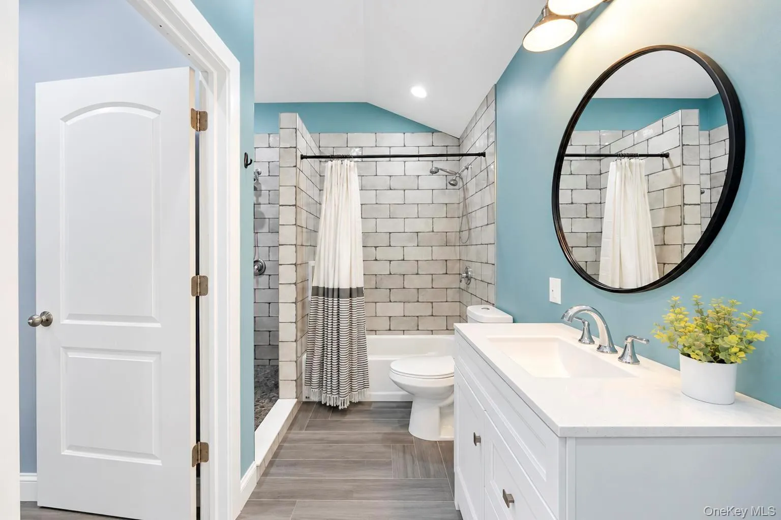 7 Centerview Trail, Brookhaven, NY, 4 Bedrooms Bedrooms, 7 Rooms Rooms,1 BathroomBathrooms,Residential,For Rent,Centerview,0,1061327 7 Centerview Trail, Brookhaven, NY, 4 Bedrooms Bedrooms, 7 Rooms Rooms,1 BathroomBathrooms,Residential,For Rent,Centerview,0,1061327