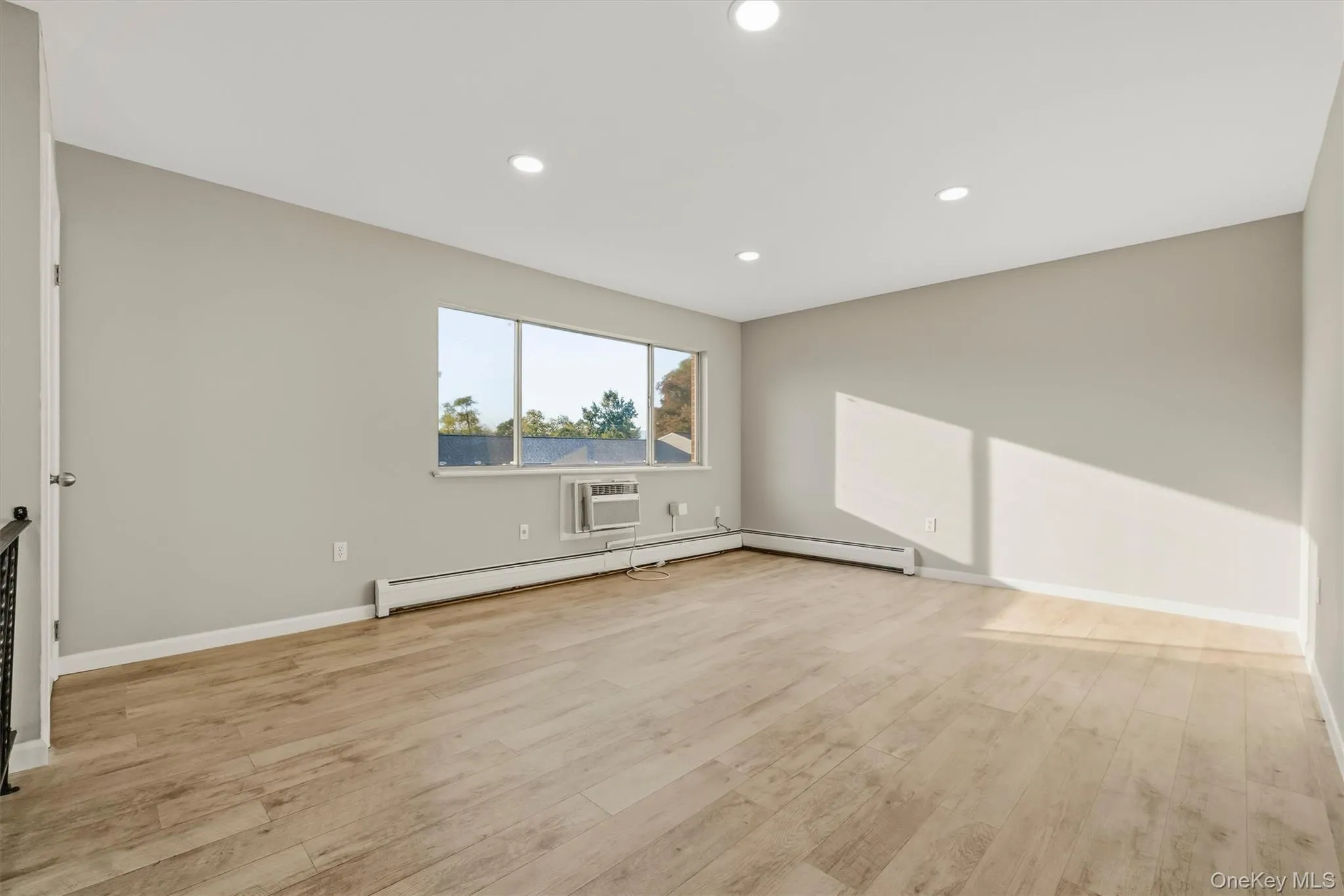 2740 South Road, Poughkeepsie (town), NY, 1 Bedroom Bedrooms, 4 Rooms Rooms,1 BathroomBathrooms,Residential,For Rent,South,0,1061330 2740 South Road, Poughkeepsie (town), NY, 1 Bedroom Bedrooms, 4 Rooms Rooms,1 BathroomBathrooms,Residential,For Rent,South,0,1061330