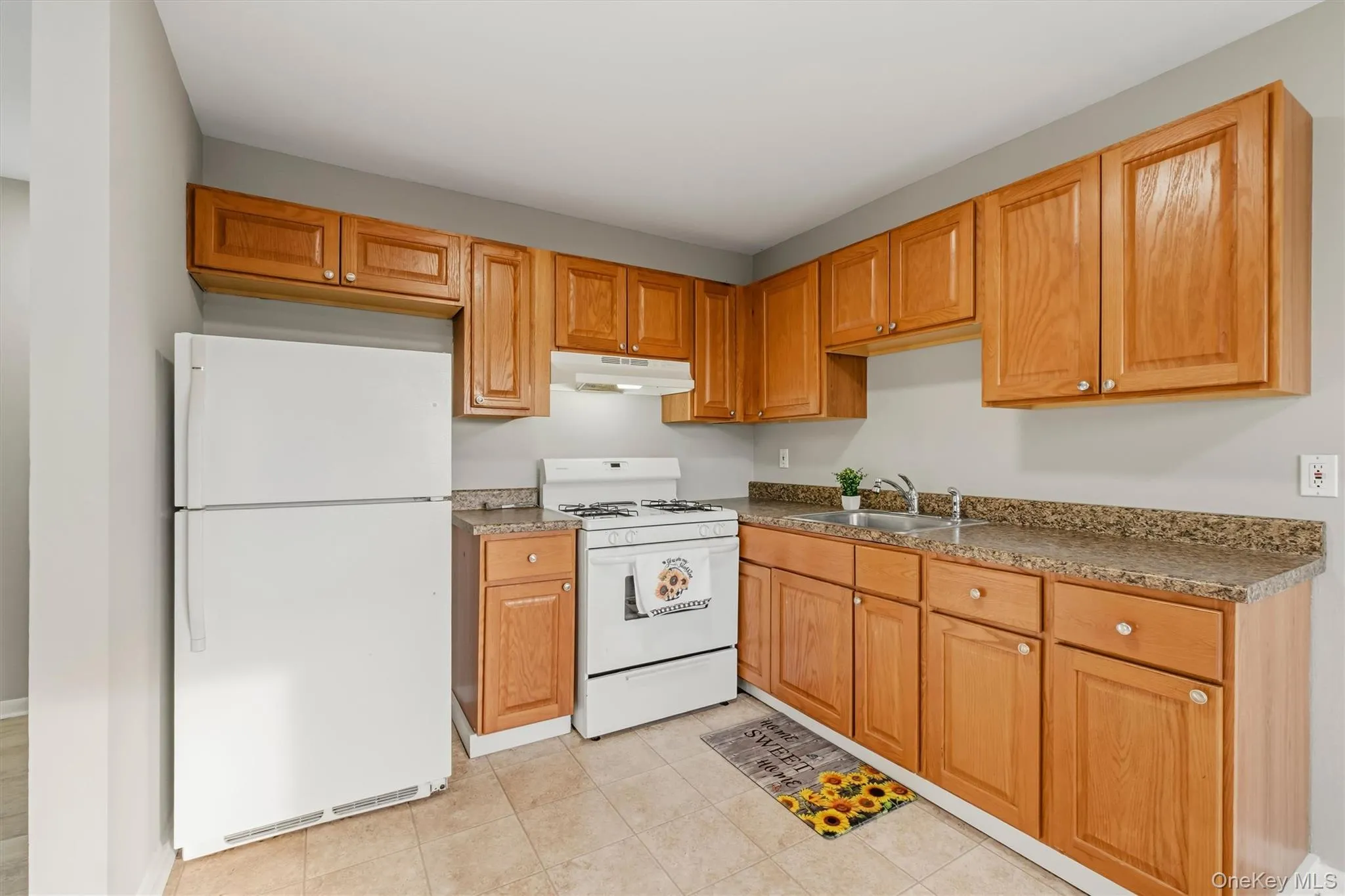 2740 South Road, Poughkeepsie (town), NY, 1 Bedroom Bedrooms, 4 Rooms Rooms,1 BathroomBathrooms,Residential,For Rent,South,0,1061330 2740 South Road, Poughkeepsie (town), NY, 1 Bedroom Bedrooms, 4 Rooms Rooms,1 BathroomBathrooms,Residential,For Rent,South,0,1061330