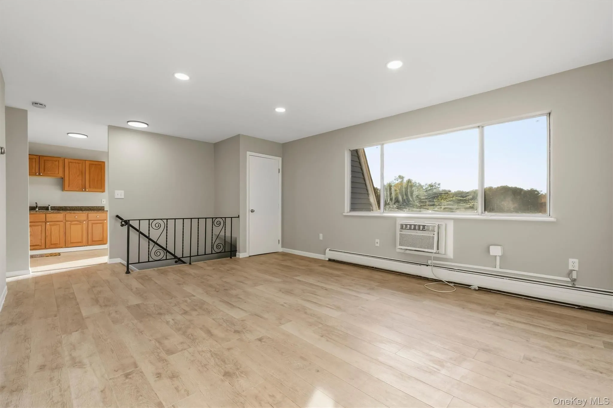 2740 South Road, Poughkeepsie (town), NY, 1 Bedroom Bedrooms, 4 Rooms Rooms,1 BathroomBathrooms,Residential,For Rent,South,0,1061330 2740 South Road, Poughkeepsie (town), NY, 1 Bedroom Bedrooms, 4 Rooms Rooms,1 BathroomBathrooms,Residential,For Rent,South,0,1061330
