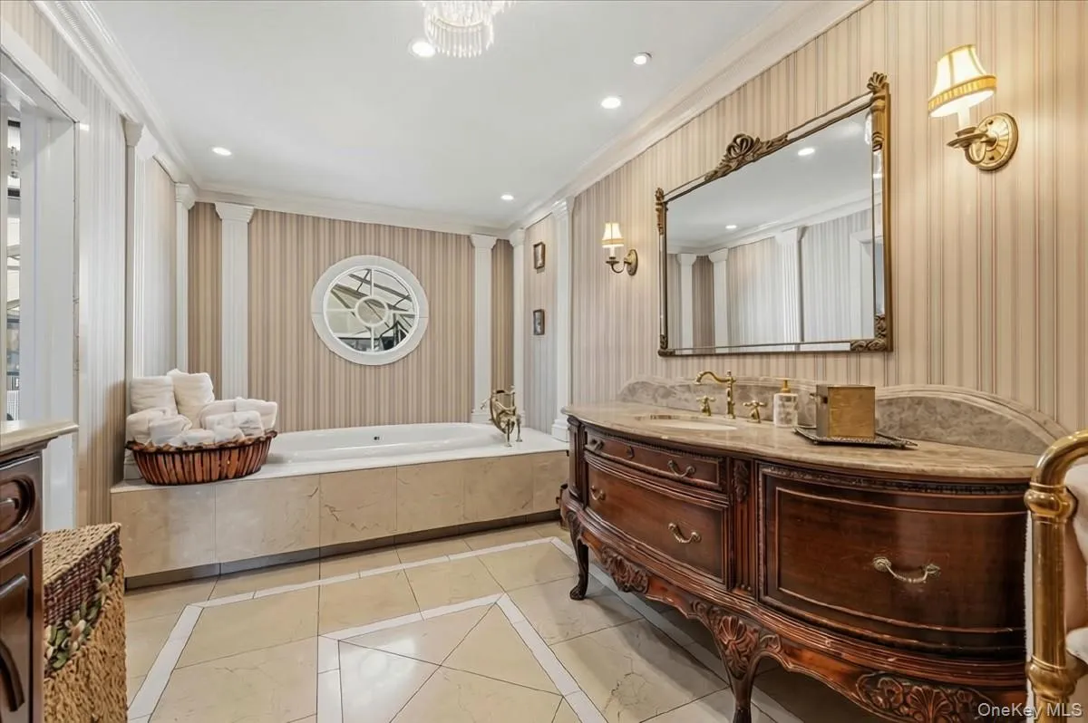 220 Causeway, Hempstead, NY, 7 Bedrooms Bedrooms, 14 Rooms Rooms,6 BathroomsBathrooms,Residential,For Rent,Causeway,0,1061332 220 Causeway, Hempstead, NY, 7 Bedrooms Bedrooms, 14 Rooms Rooms,6 BathroomsBathrooms,Residential,For Rent,Causeway,0,1061332