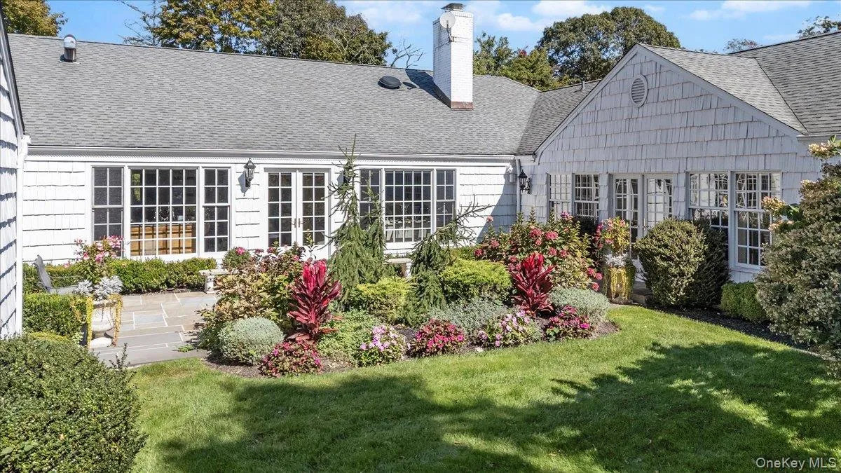 220 Causeway, Hempstead, NY, 7 Bedrooms Bedrooms, 14 Rooms Rooms,6 BathroomsBathrooms,Residential,For Rent,Causeway,0,1061332 220 Causeway, Hempstead, NY, 7 Bedrooms Bedrooms, 14 Rooms Rooms,6 BathroomsBathrooms,Residential,For Rent,Causeway,0,1061332