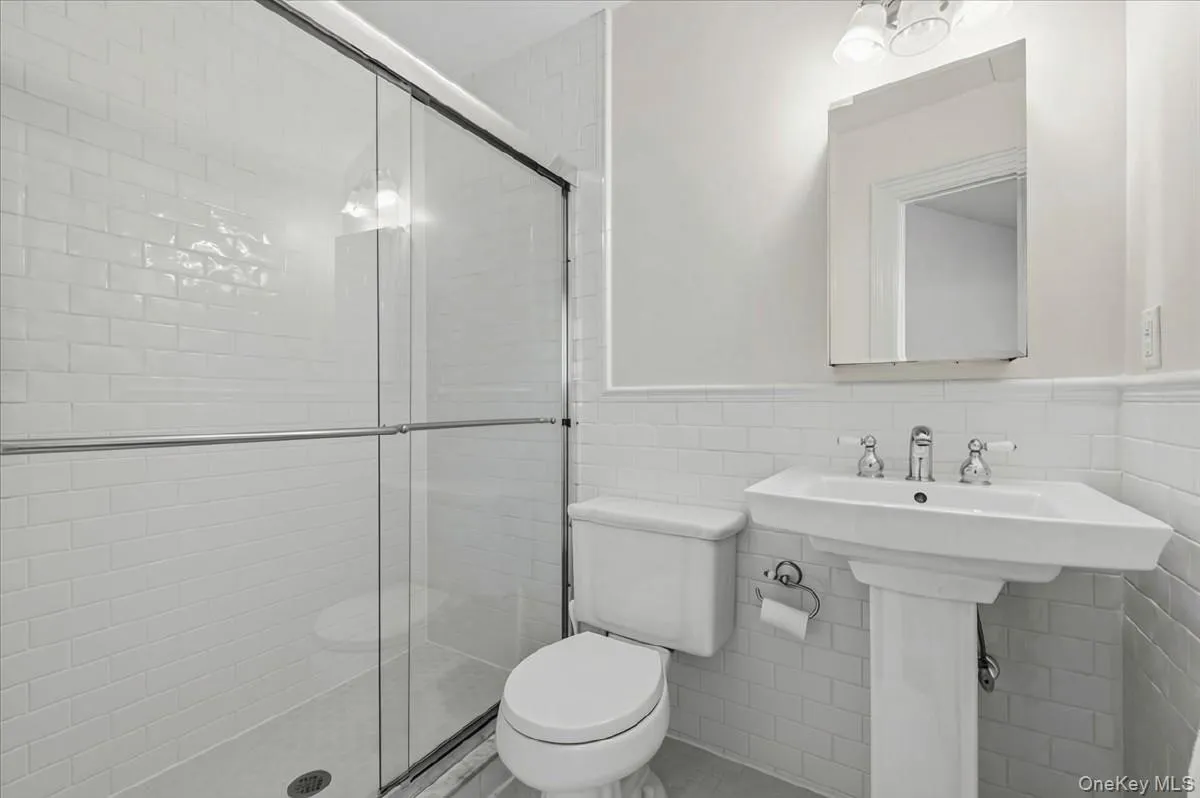 220 Causeway, Hempstead, NY, 7 Bedrooms Bedrooms, 14 Rooms Rooms,6 BathroomsBathrooms,Residential,For Rent,Causeway,0,1061332 220 Causeway, Hempstead, NY, 7 Bedrooms Bedrooms, 14 Rooms Rooms,6 BathroomsBathrooms,Residential,For Rent,Causeway,0,1061332