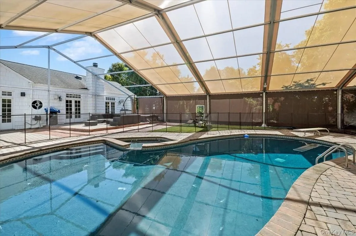 220 Causeway, Hempstead, NY, 7 Bedrooms Bedrooms, 14 Rooms Rooms,6 BathroomsBathrooms,Residential,For Rent,Causeway,0,1061332 220 Causeway, Hempstead, NY, 7 Bedrooms Bedrooms, 14 Rooms Rooms,6 BathroomsBathrooms,Residential,For Rent,Causeway,0,1061332
