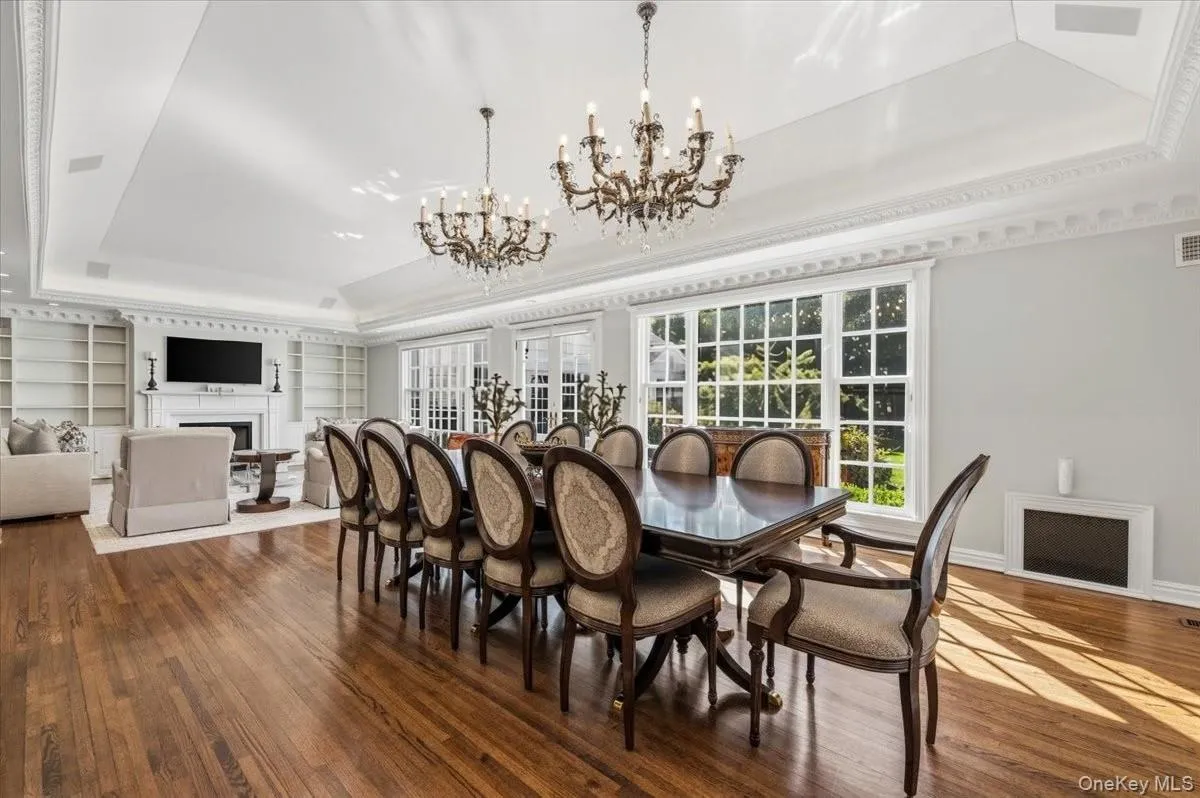 220 Causeway, Hempstead, NY, 7 Bedrooms Bedrooms, 14 Rooms Rooms,6 BathroomsBathrooms,Residential,For Rent,Causeway,0,1061332 220 Causeway, Hempstead, NY, 7 Bedrooms Bedrooms, 14 Rooms Rooms,6 BathroomsBathrooms,Residential,For Rent,Causeway,0,1061332