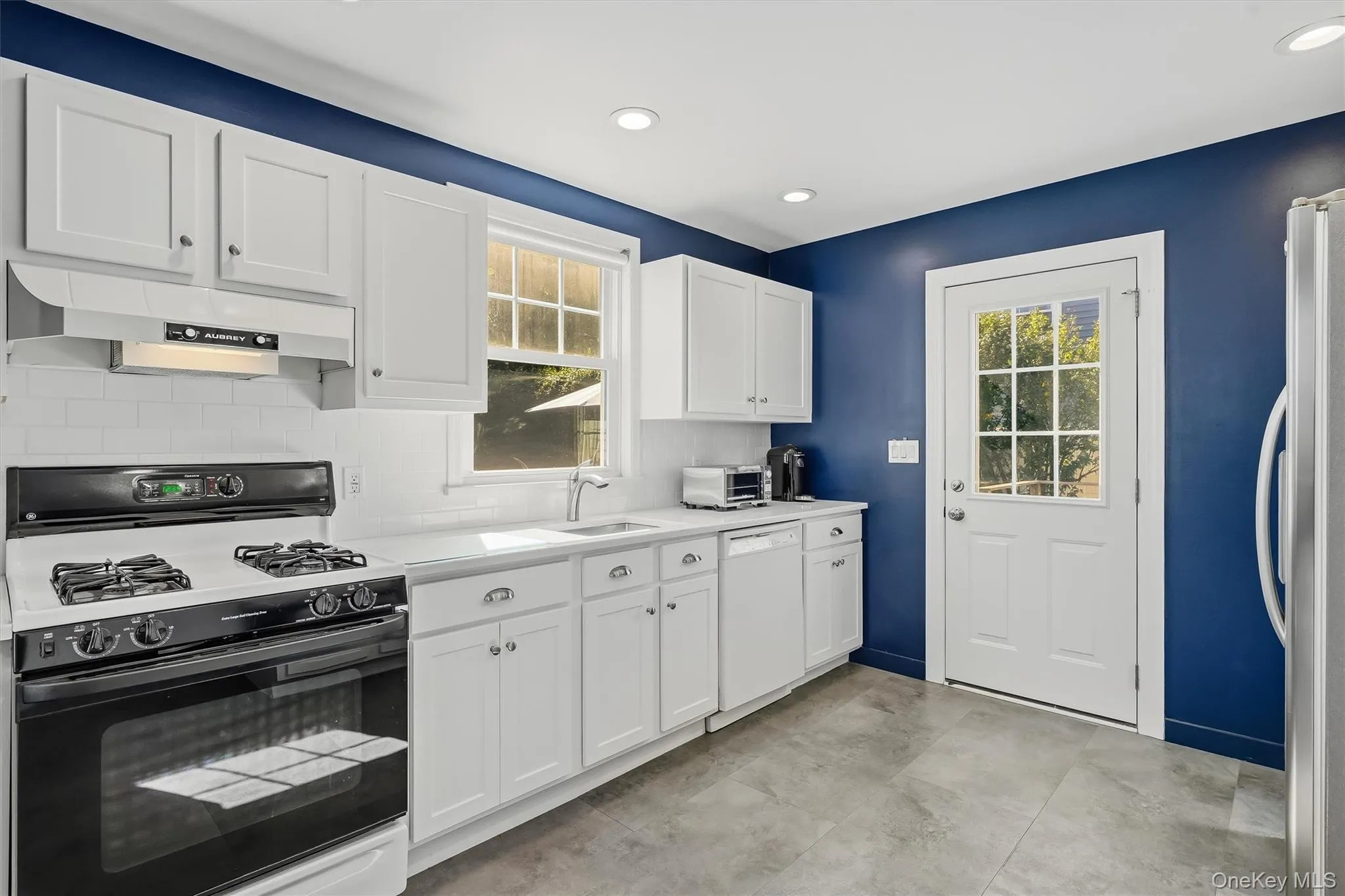 29 Clinton Street, White Plains, NY, 4 Bedrooms Bedrooms, 8 Rooms Rooms,1 BathroomBathrooms,Residential,For Rent,Clinton,0,1061336 29 Clinton Street, White Plains, NY, 4 Bedrooms Bedrooms, 8 Rooms Rooms,1 BathroomBathrooms,Residential,For Rent,Clinton,0,1061336