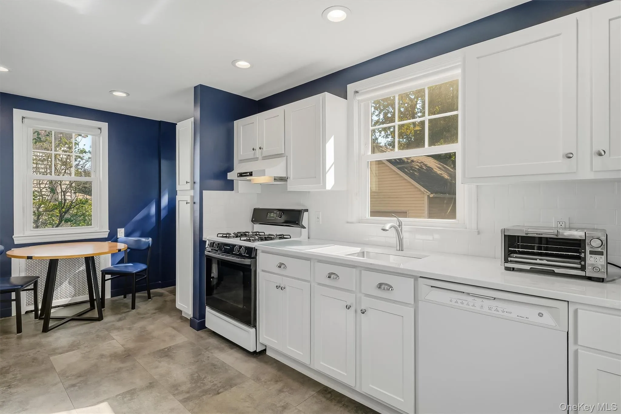 29 Clinton Street, White Plains, NY, 4 Bedrooms Bedrooms, 8 Rooms Rooms,1 BathroomBathrooms,Residential,For Rent,Clinton,0,1061336 29 Clinton Street, White Plains, NY, 4 Bedrooms Bedrooms, 8 Rooms Rooms,1 BathroomBathrooms,Residential,For Rent,Clinton,0,1061336