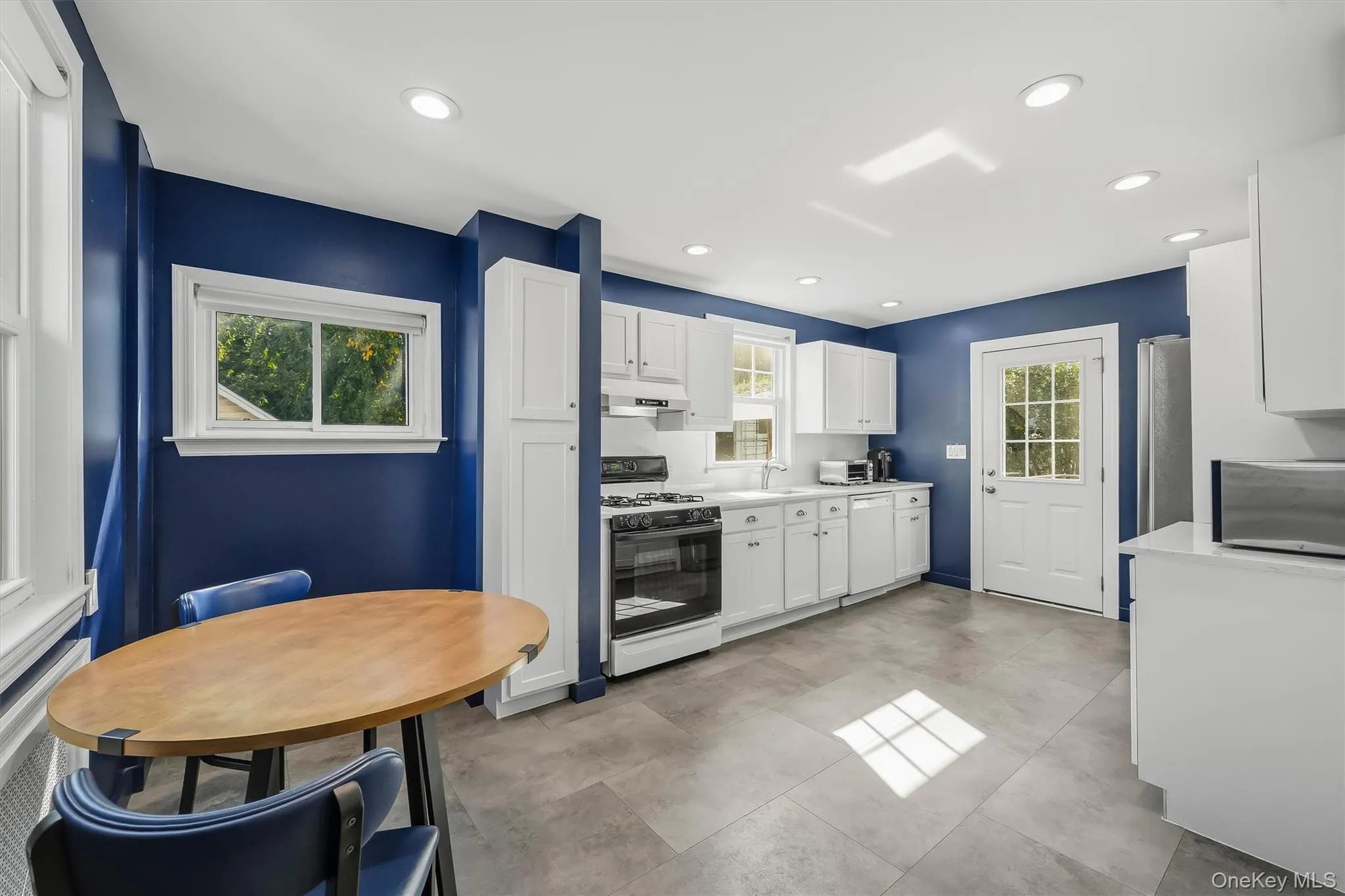 29 Clinton Street, White Plains, NY, 4 Bedrooms Bedrooms, 8 Rooms Rooms,1 BathroomBathrooms,Residential,For Rent,Clinton,0,1061336 29 Clinton Street, White Plains, NY, 4 Bedrooms Bedrooms, 8 Rooms Rooms,1 BathroomBathrooms,Residential,For Rent,Clinton,0,1061336