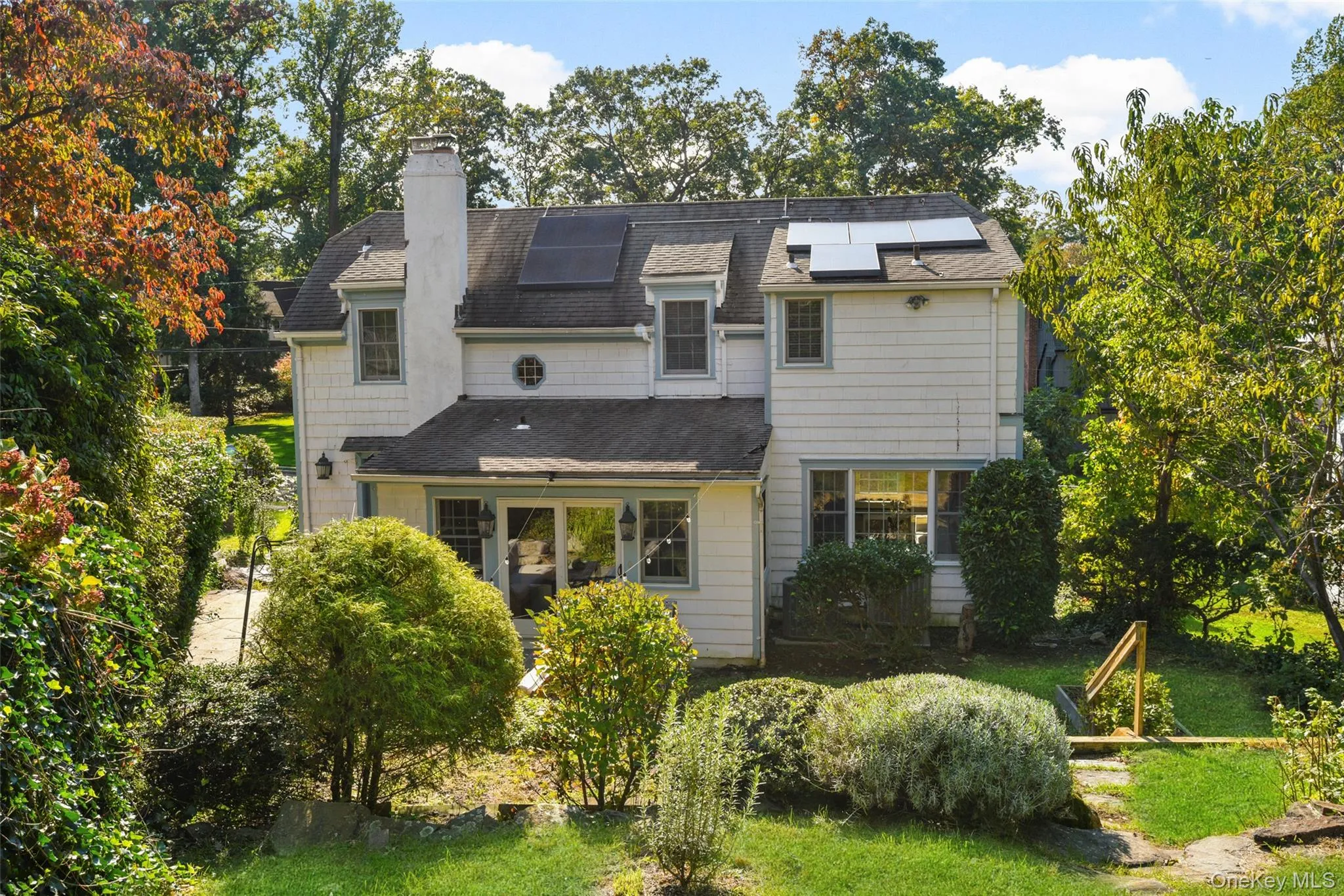 51 Maywood Road, New Rochelle, NY, 3 Bedrooms Bedrooms, 7 Rooms Rooms,2 BathroomsBathrooms,Residential,For Rent,Maywood,0,1061341 51 Maywood Road, New Rochelle, NY, 3 Bedrooms Bedrooms, 7 Rooms Rooms,2 BathroomsBathrooms,Residential,For Rent,Maywood,0,1061341