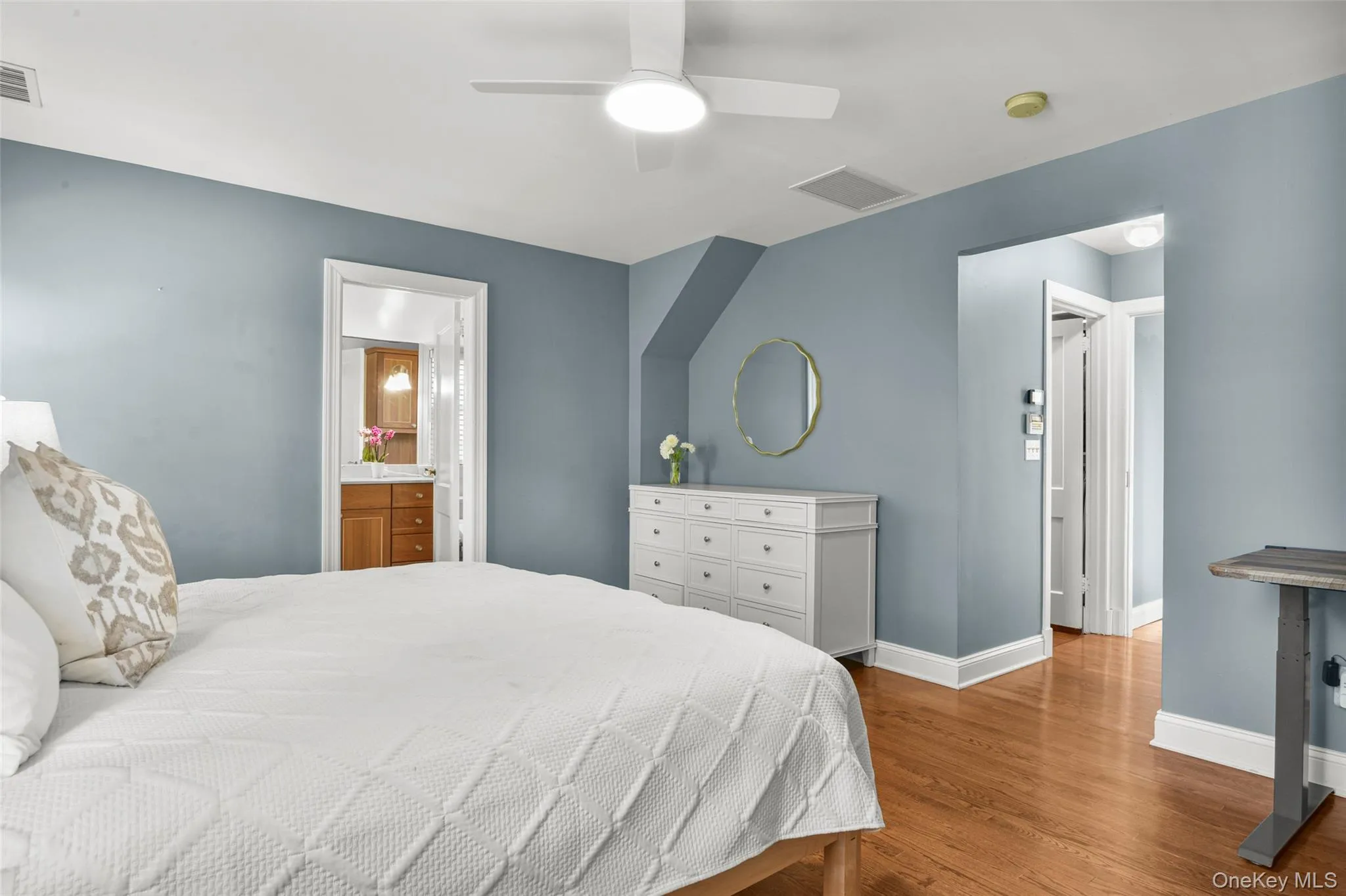 51 Maywood Road, New Rochelle, NY, 3 Bedrooms Bedrooms, 7 Rooms Rooms,2 BathroomsBathrooms,Residential,For Rent,Maywood,0,1061341 51 Maywood Road, New Rochelle, NY, 3 Bedrooms Bedrooms, 7 Rooms Rooms,2 BathroomsBathrooms,Residential,For Rent,Maywood,0,1061341