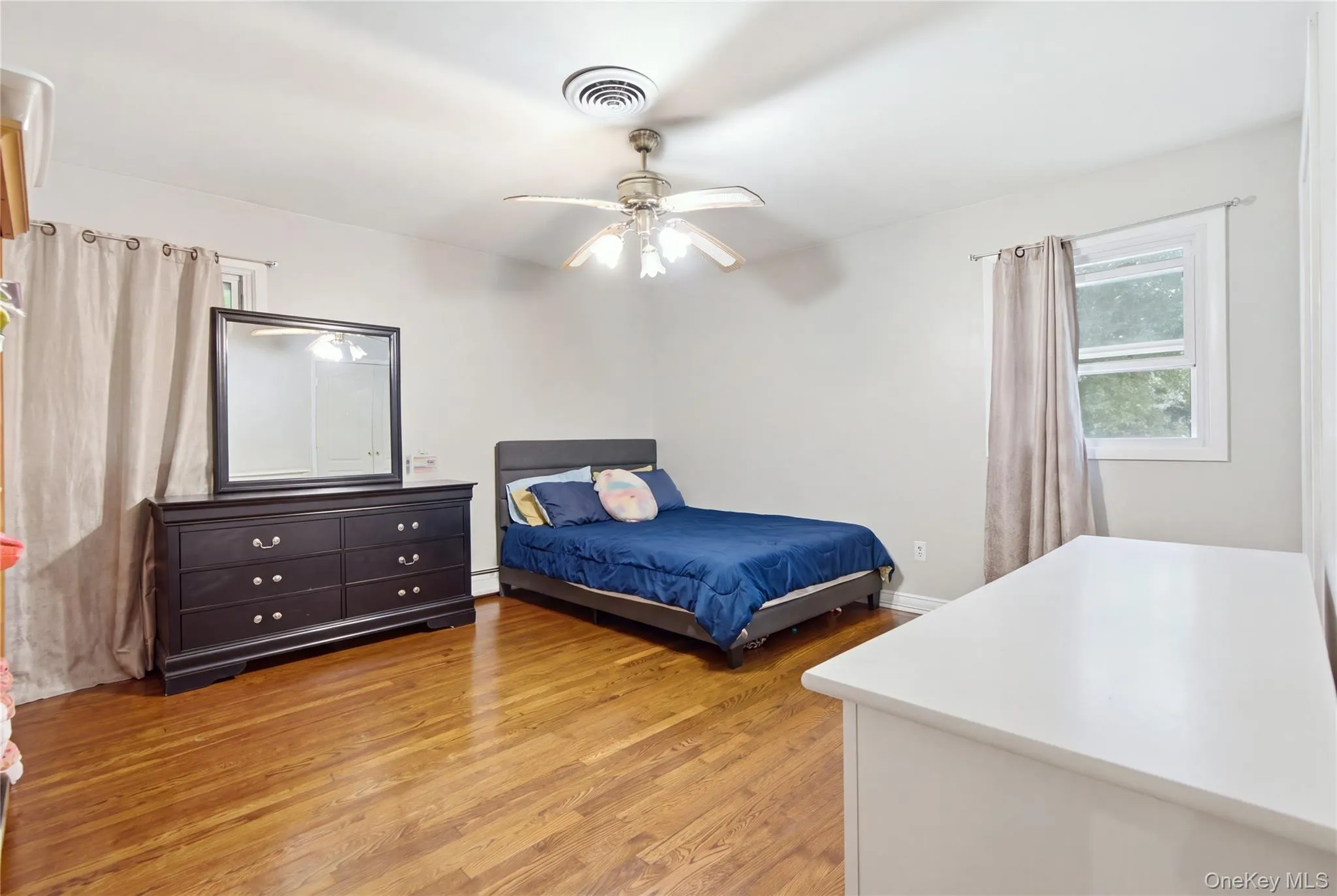 49 Burda Place, Clarkstown, NY, 5 Bedrooms Bedrooms, 9 Rooms Rooms,2 BathroomsBathrooms,Residential,For Rent,Burda,0,1061368 49 Burda Place, Clarkstown, NY, 5 Bedrooms Bedrooms, 9 Rooms Rooms,2 BathroomsBathrooms,Residential,For Rent,Burda,0,1061368