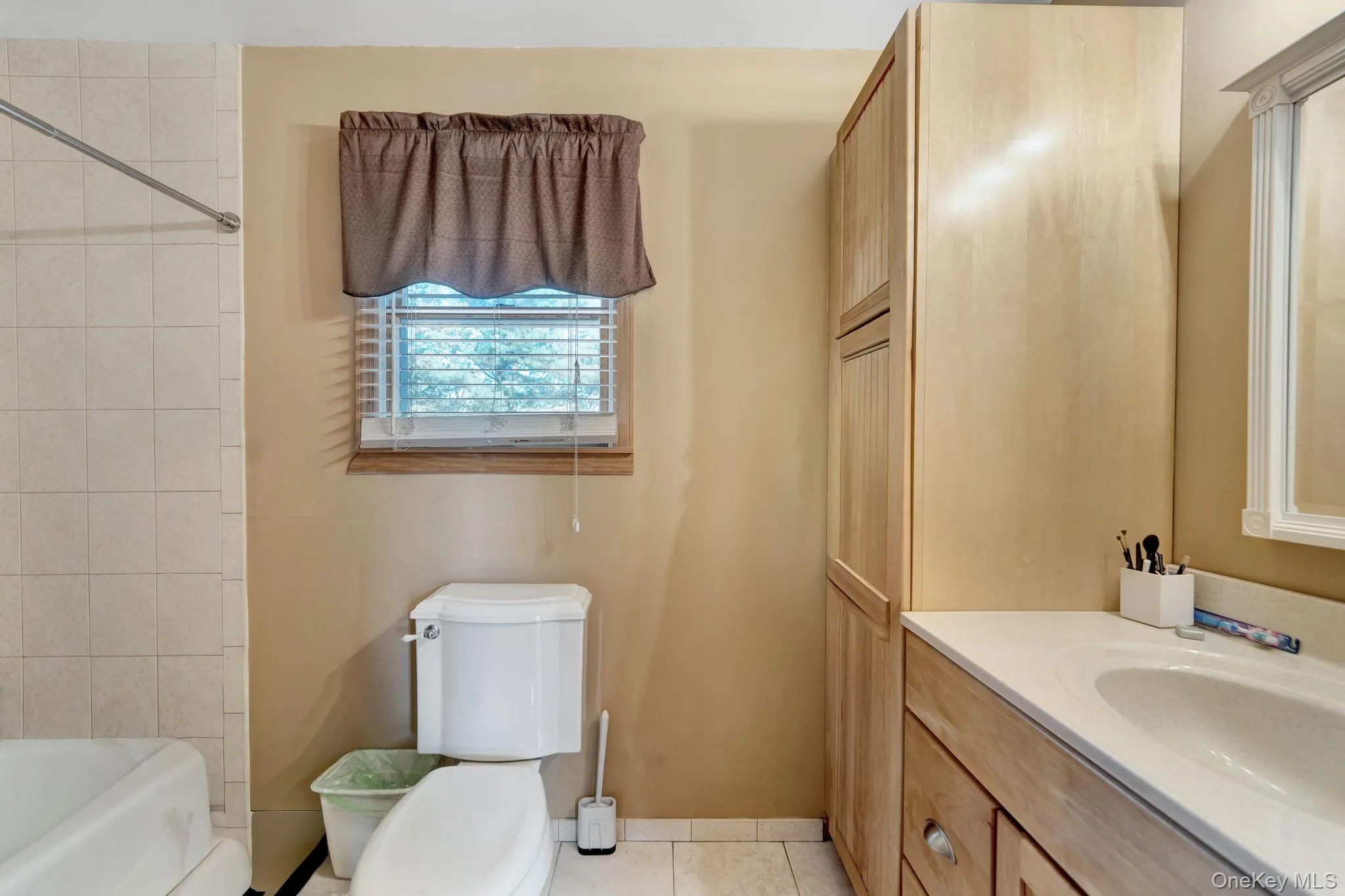 33 Mohawk Drive, Babylon, NY, 5 Bedrooms Bedrooms, 7 Rooms Rooms,2 BathroomsBathrooms,Residential,For Rent,Mohawk,0,1061372 33 Mohawk Drive, Babylon, NY, 5 Bedrooms Bedrooms, 7 Rooms Rooms,2 BathroomsBathrooms,Residential,For Rent,Mohawk,0,1061372