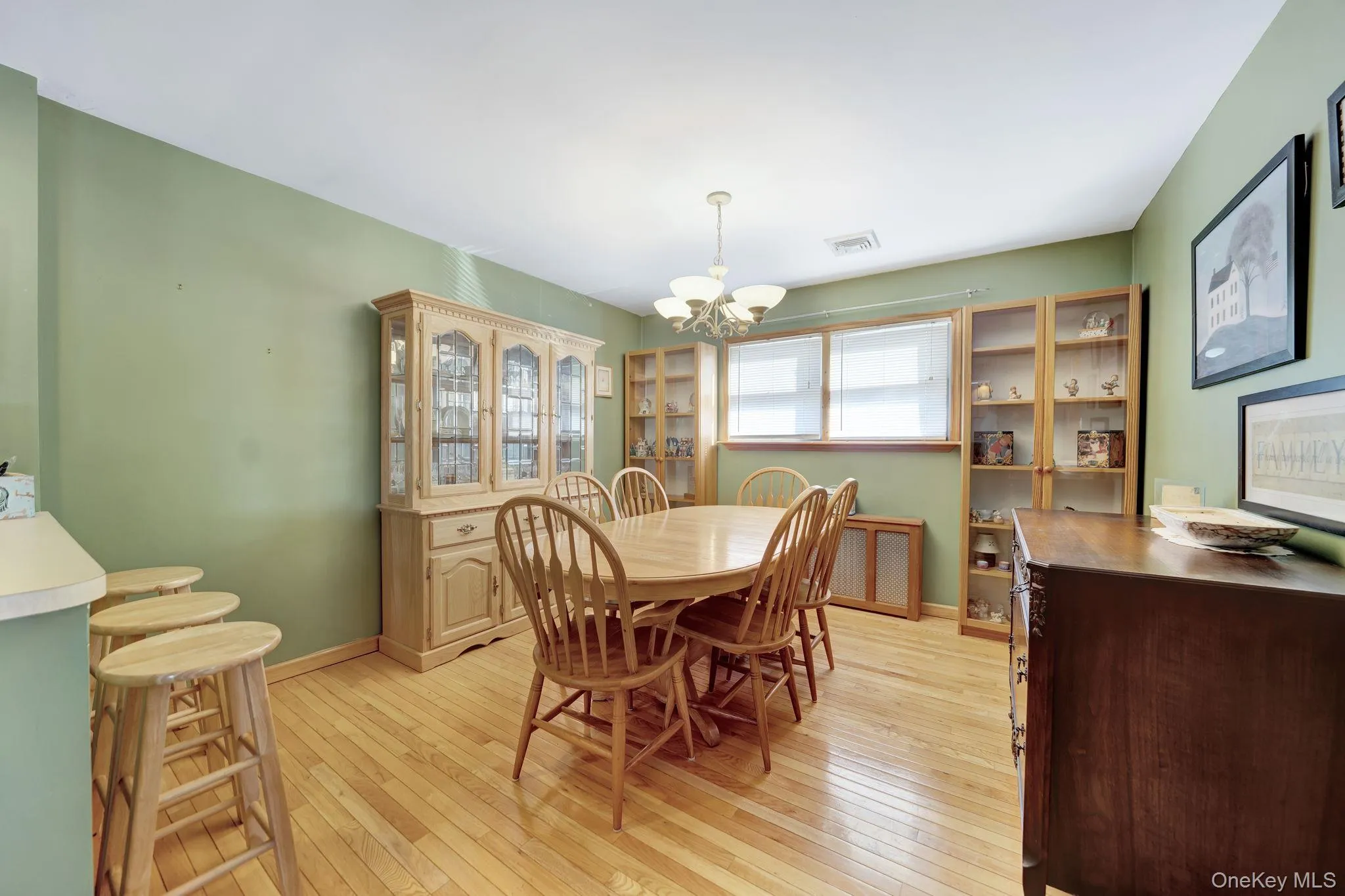 33 Mohawk Drive, Babylon, NY, 5 Bedrooms Bedrooms, 7 Rooms Rooms,2 BathroomsBathrooms,Residential,For Rent,Mohawk,0,1061372 33 Mohawk Drive, Babylon, NY, 5 Bedrooms Bedrooms, 7 Rooms Rooms,2 BathroomsBathrooms,Residential,For Rent,Mohawk,0,1061372