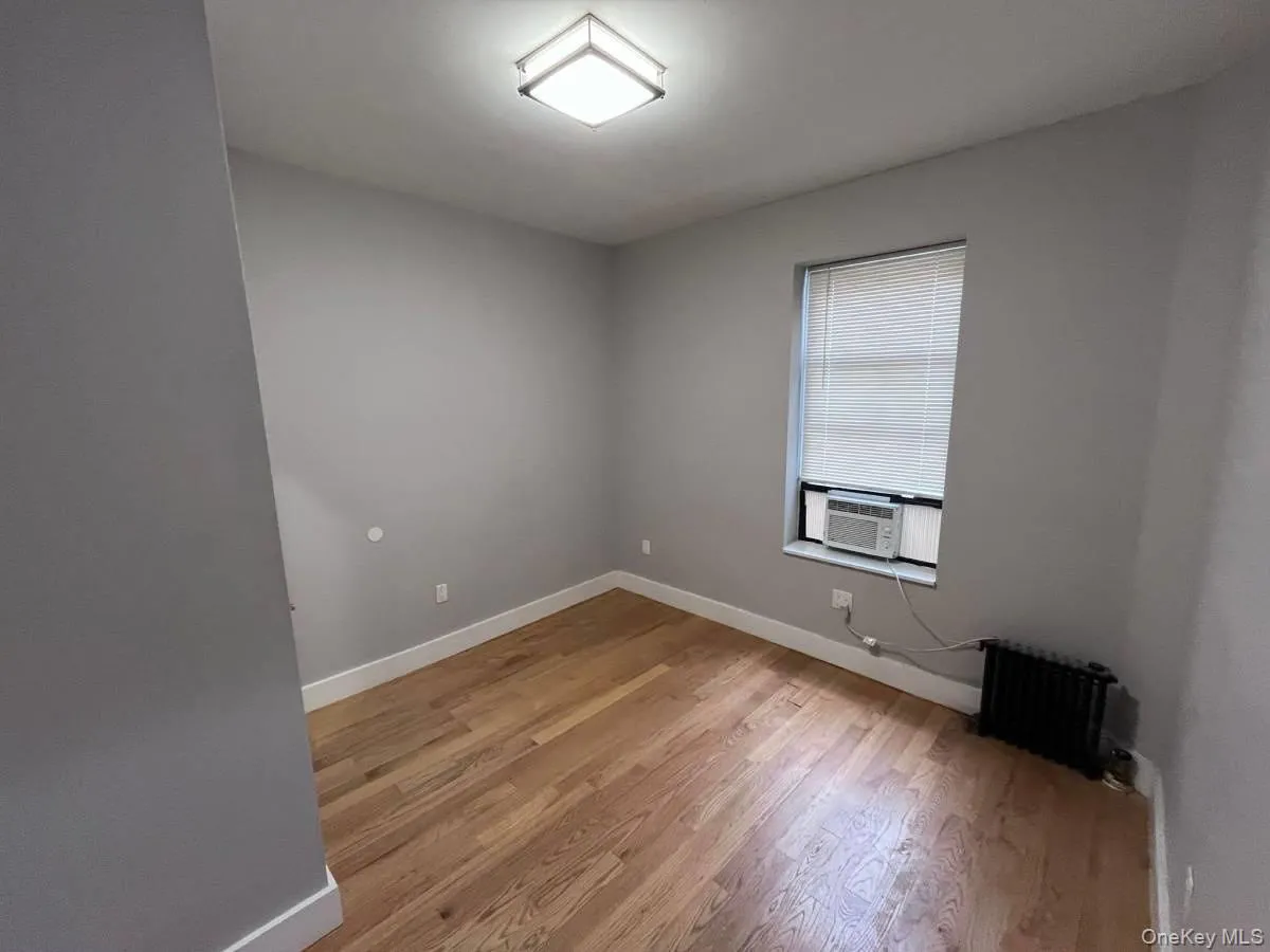 1782 Bay Ridge Parkway, New York, NY, 1 Bedroom Bedrooms, 3 Room Rooms,1 BathroomBathrooms,Residential Lease,For Rent,Bay Ridge,0,1061382 1782 Bay Ridge Parkway, New York, NY, 1 Bedroom Bedrooms, 3 Room Rooms,1 BathroomBathrooms,Residential Lease,For Rent,Bay Ridge,0,1061382