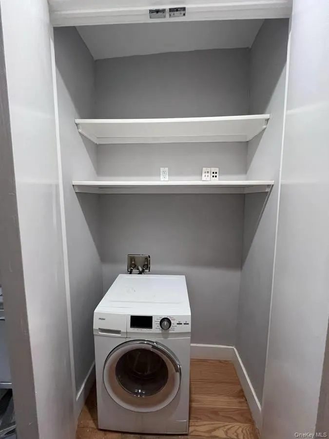 1782 Bay Ridge Parkway, New York, NY, 1 Bedroom Bedrooms, 3 Room Rooms,1 BathroomBathrooms,Residential Lease,For Rent,Bay Ridge,0,1061382 1782 Bay Ridge Parkway, New York, NY, 1 Bedroom Bedrooms, 3 Room Rooms,1 BathroomBathrooms,Residential Lease,For Rent,Bay Ridge,0,1061382