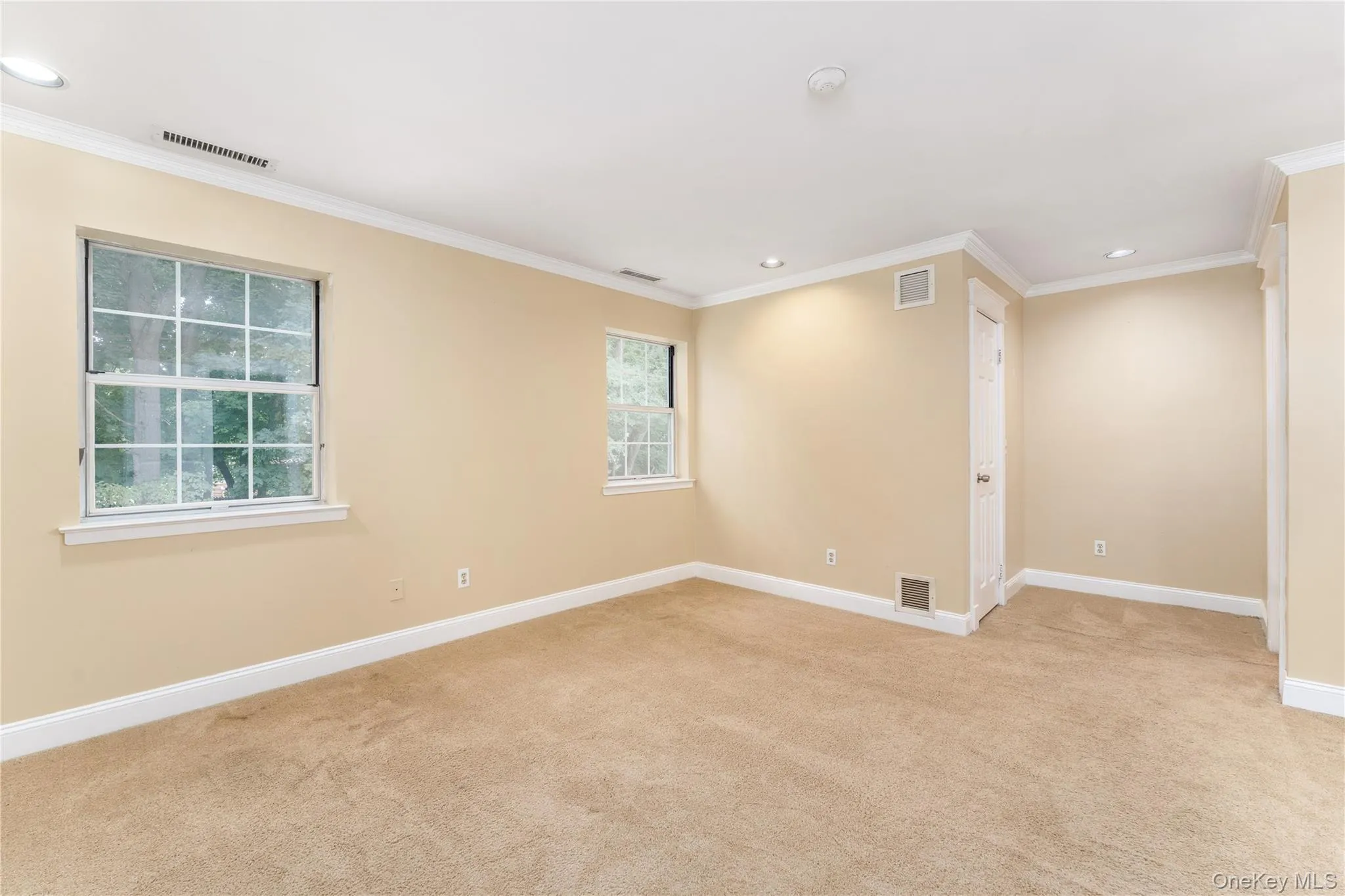 702 Sara Circle, Brookhaven, NY, 2 Bedroom Bedrooms, 5 Room Rooms,2 BathroomBathrooms,Residential Lease,For Rent,Sara,0,1061393 702 Sara Circle, Brookhaven, NY, 2 Bedroom Bedrooms, 5 Room Rooms,2 BathroomBathrooms,Residential Lease,For Rent,Sara,0,1061393