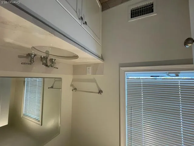 43 Marwood Road, North Hempstead, NY, 3 Bedroom Bedrooms, 6 Room Rooms,3 BathroomBathrooms,Residential Lease,For Rent,Marwood,0,1061394 43 Marwood Road, North Hempstead, NY, 3 Bedroom Bedrooms, 6 Room Rooms,3 BathroomBathrooms,Residential Lease,For Rent,Marwood,0,1061394
