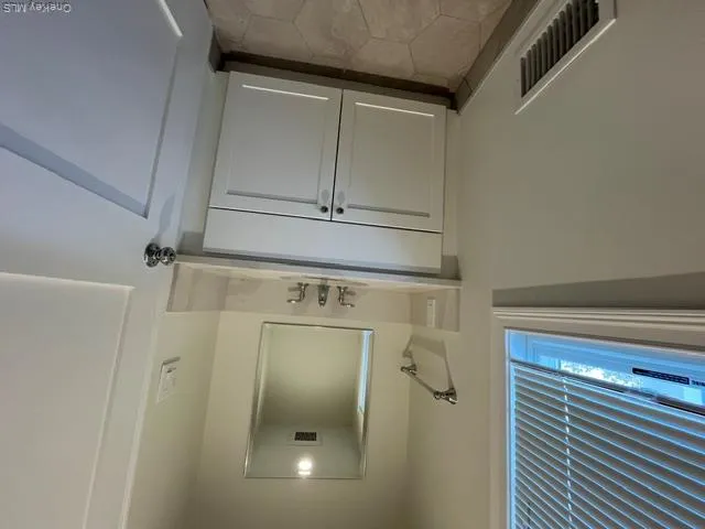 43 Marwood Road, North Hempstead, NY, 3 Bedroom Bedrooms, 6 Room Rooms,3 BathroomBathrooms,Residential Lease,For Rent,Marwood,0,1061394 43 Marwood Road, North Hempstead, NY, 3 Bedroom Bedrooms, 6 Room Rooms,3 BathroomBathrooms,Residential Lease,For Rent,Marwood,0,1061394