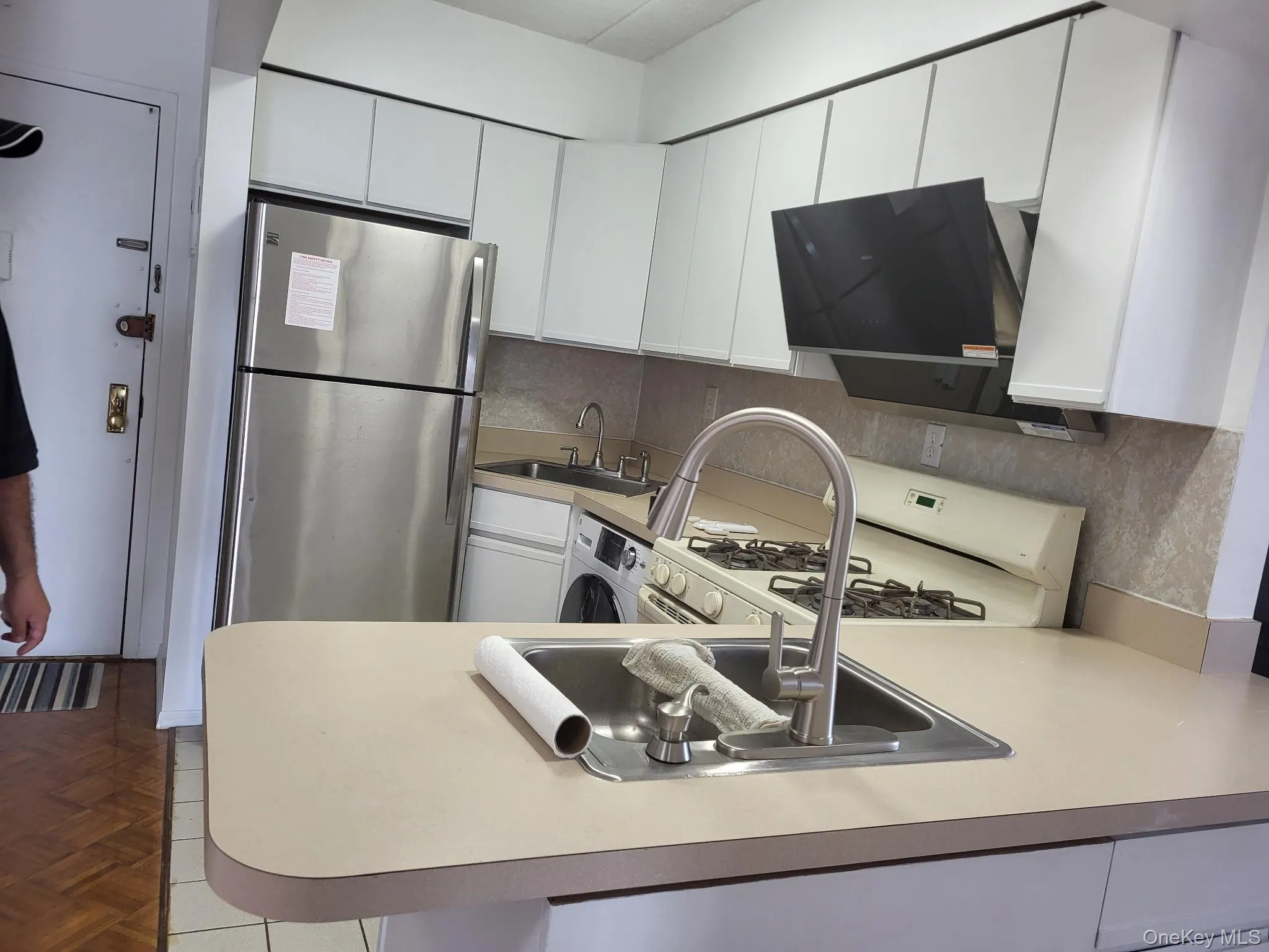 54-09 108 Street, New York, NY, 2 Bedroom Bedrooms, 5 Room Rooms,2 BathroomBathrooms,Residential Lease,For Rent,108,0,1061406 54-09 108 Street, New York, NY, 2 Bedroom Bedrooms, 5 Room Rooms,2 BathroomBathrooms,Residential Lease,For Rent,108,0,1061406