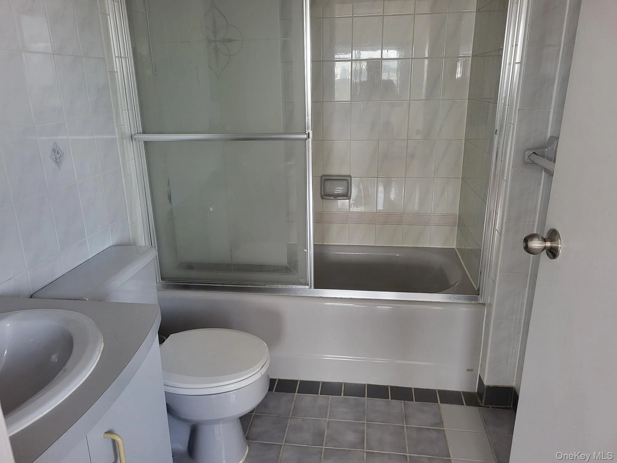 54-09 108 Street, New York, NY, 2 Bedroom Bedrooms, 5 Room Rooms,2 BathroomBathrooms,Residential Lease,For Rent,108,0,1061406 54-09 108 Street, New York, NY, 2 Bedroom Bedrooms, 5 Room Rooms,2 BathroomBathrooms,Residential Lease,For Rent,108,0,1061406