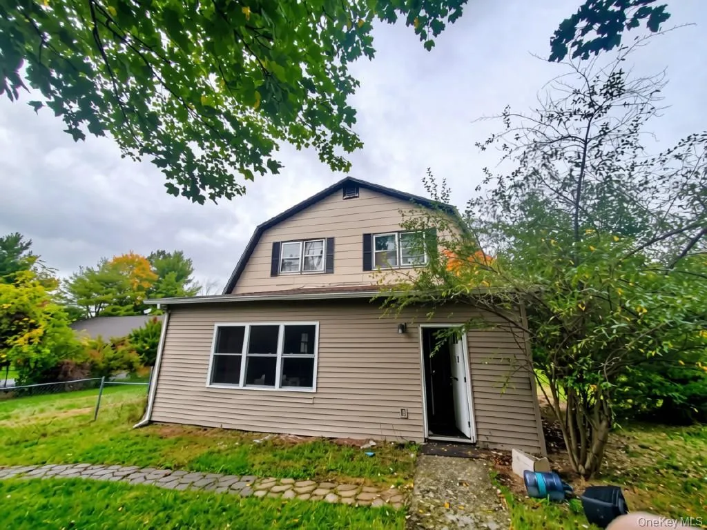 315 Mountain Avenue, Monroe, NY, 4 Bedrooms Bedrooms, 7 Rooms Rooms,1 BathroomBathrooms,Residential,For Rent,Mountain,0,1061408 315 Mountain Avenue, Monroe, NY, 4 Bedrooms Bedrooms, 7 Rooms Rooms,1 BathroomBathrooms,Residential,For Rent,Mountain,0,1061408