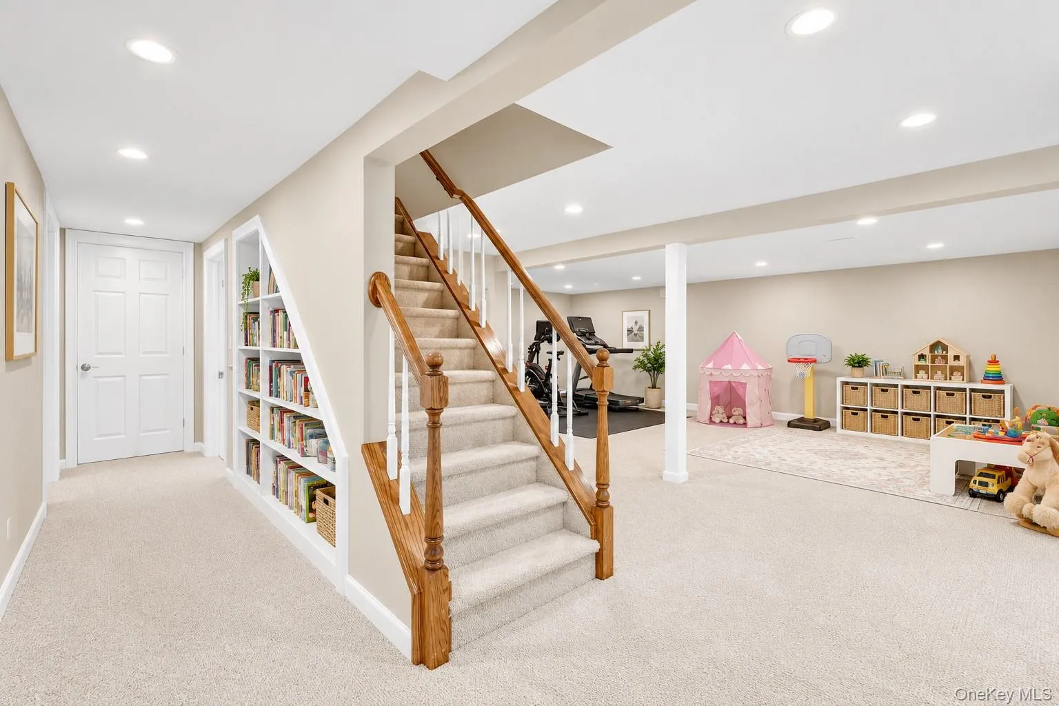 Full Basement! Full Basement!