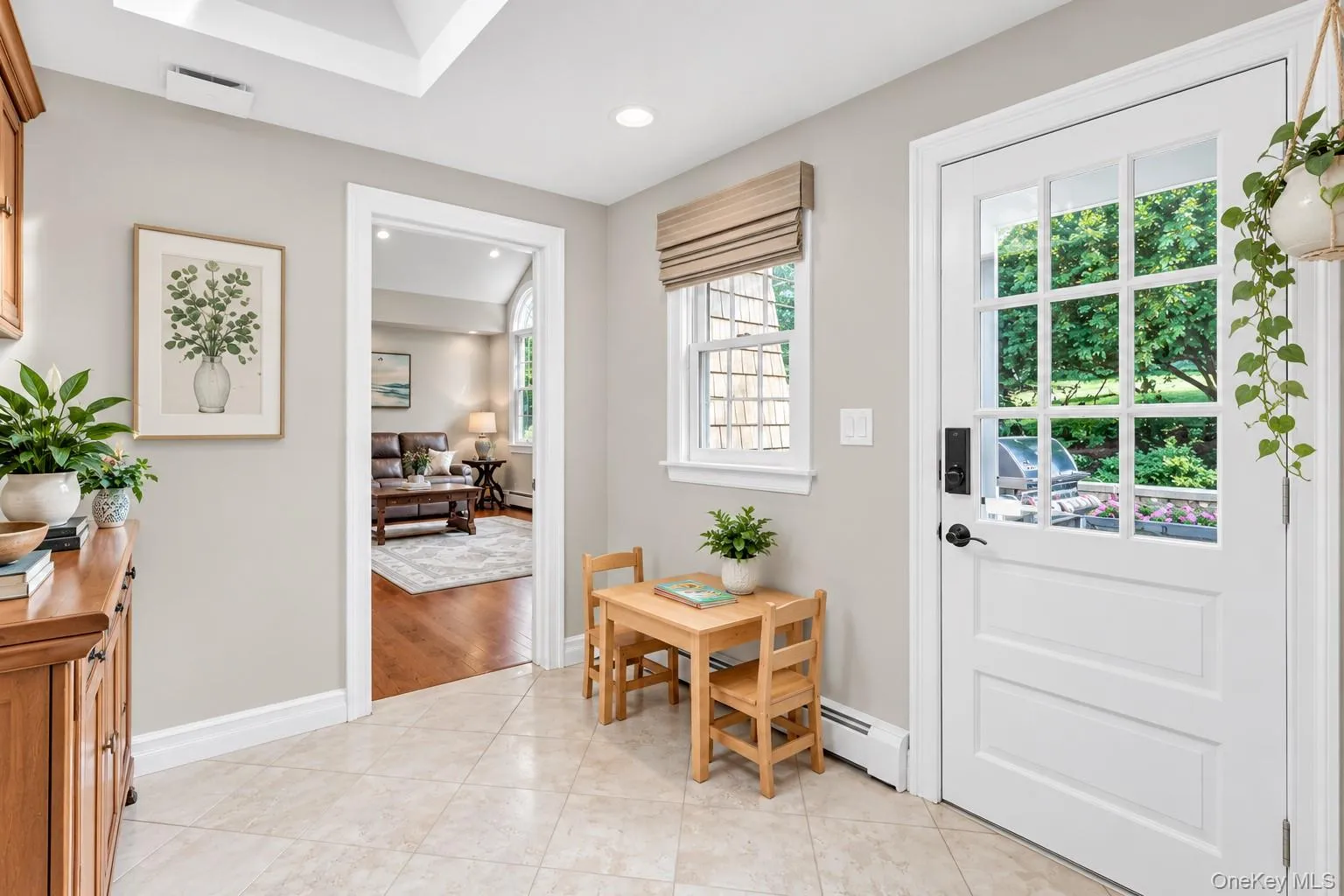 Mud Room/Bar Area or Potential Laundry Room Adjacent to Kitchen & Den With Access to Backyard Mud Room/Bar Area or Potential Laundry Room Adjacent to Kitchen & Den With Access to Backyard