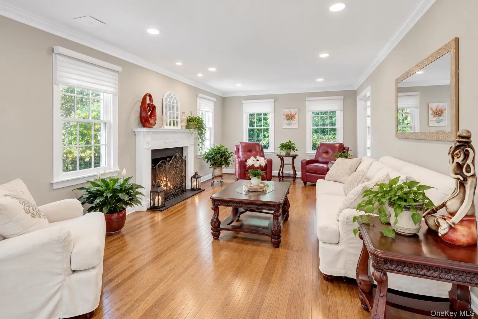 Front to Back Living Room With Hardwood Floors & Fireplace Front to Back Living Room With Hardwood Floors & Fireplace