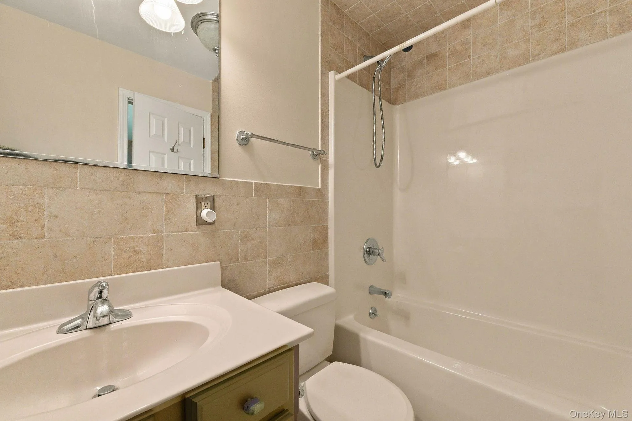 15 E Salem Road, Fishkill, NY, 5 Bedrooms Bedrooms, 9 Rooms Rooms,5 BathroomsBathrooms,Residential,For Rent,E Salem,0,1061415 15 E Salem Road, Fishkill, NY, 5 Bedrooms Bedrooms, 9 Rooms Rooms,5 BathroomsBathrooms,Residential,For Rent,E Salem,0,1061415