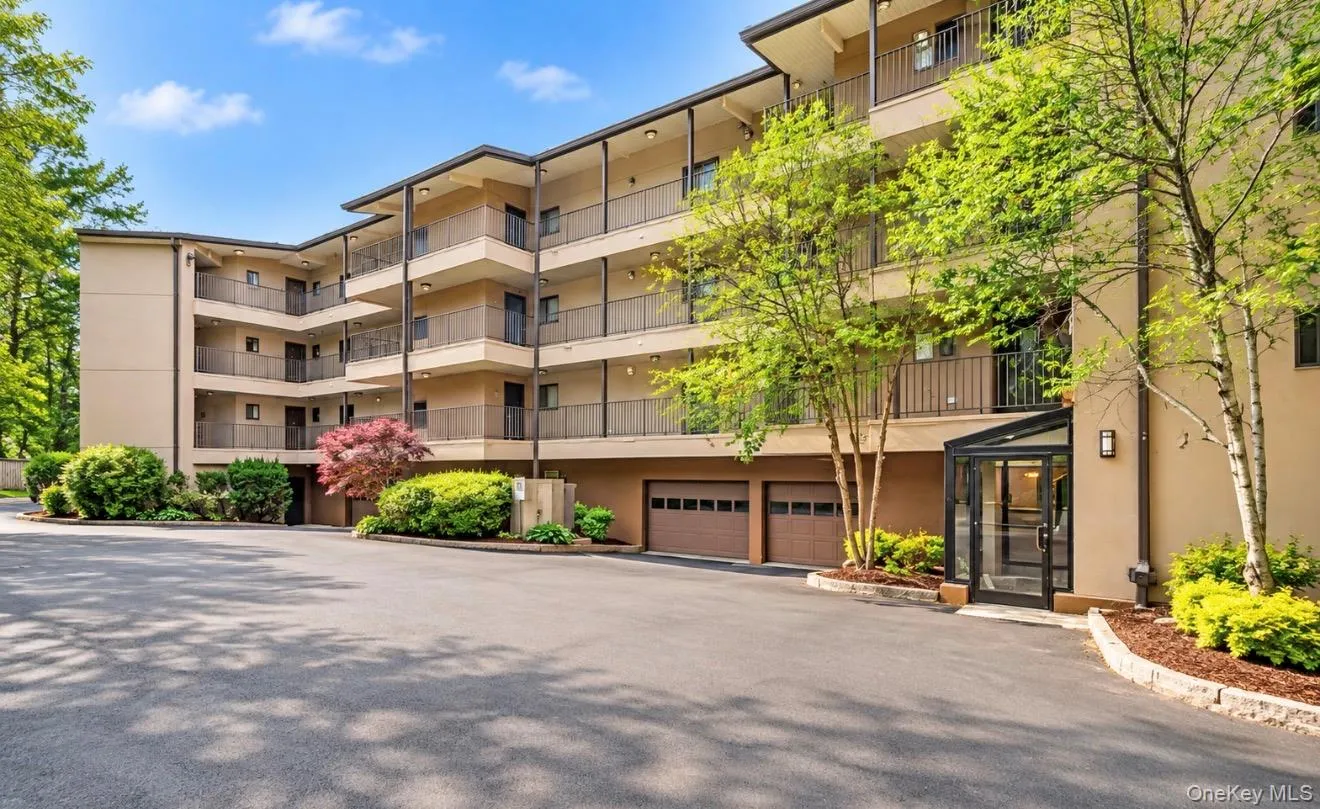 2 Park Place, Newburgh (city), NY, 2 Bedrooms Bedrooms, 5 Rooms Rooms,2 BathroomsBathrooms,Residential,For Rent,Park,0,1061420 2 Park Place, Newburgh (city), NY, 2 Bedrooms Bedrooms, 5 Rooms Rooms,2 BathroomsBathrooms,Residential,For Rent,Park,0,1061420