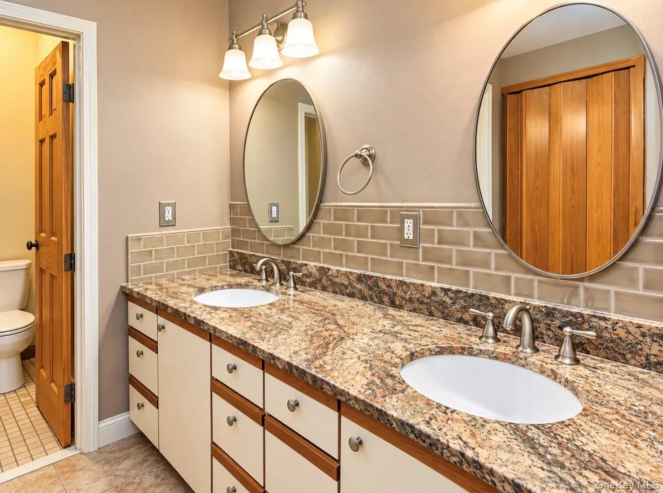 2 Park Place, Newburgh (city), NY, 2 Bedrooms Bedrooms, 5 Rooms Rooms,2 BathroomsBathrooms,Residential,For Rent,Park,0,1061420 2 Park Place, Newburgh (city), NY, 2 Bedrooms Bedrooms, 5 Rooms Rooms,2 BathroomsBathrooms,Residential,For Rent,Park,0,1061420