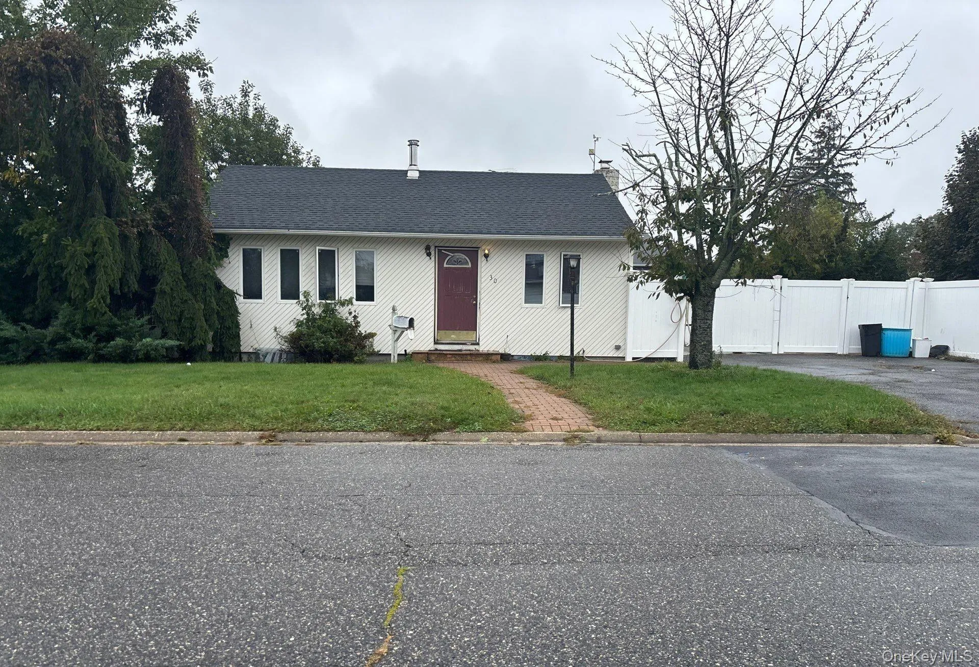 30 Jenkins Avenue, Babylon, NY, 2 Bedrooms Bedrooms, 4 Rooms Rooms,1 BathroomBathrooms,Residential,For Rent,Jenkins,0,1061428 30 Jenkins Avenue, Babylon, NY, 2 Bedrooms Bedrooms, 4 Rooms Rooms,1 BathroomBathrooms,Residential,For Rent,Jenkins,0,1061428