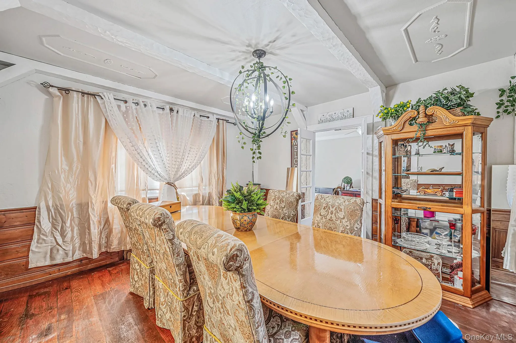 414 Avalon Place, Hempstead, NY, 5 Bedrooms Bedrooms, 12 Rooms Rooms,2 BathroomsBathrooms,Residential,For Rent,Avalon,0,1061435 414 Avalon Place, Hempstead, NY, 5 Bedrooms Bedrooms, 12 Rooms Rooms,2 BathroomsBathrooms,Residential,For Rent,Avalon,0,1061435