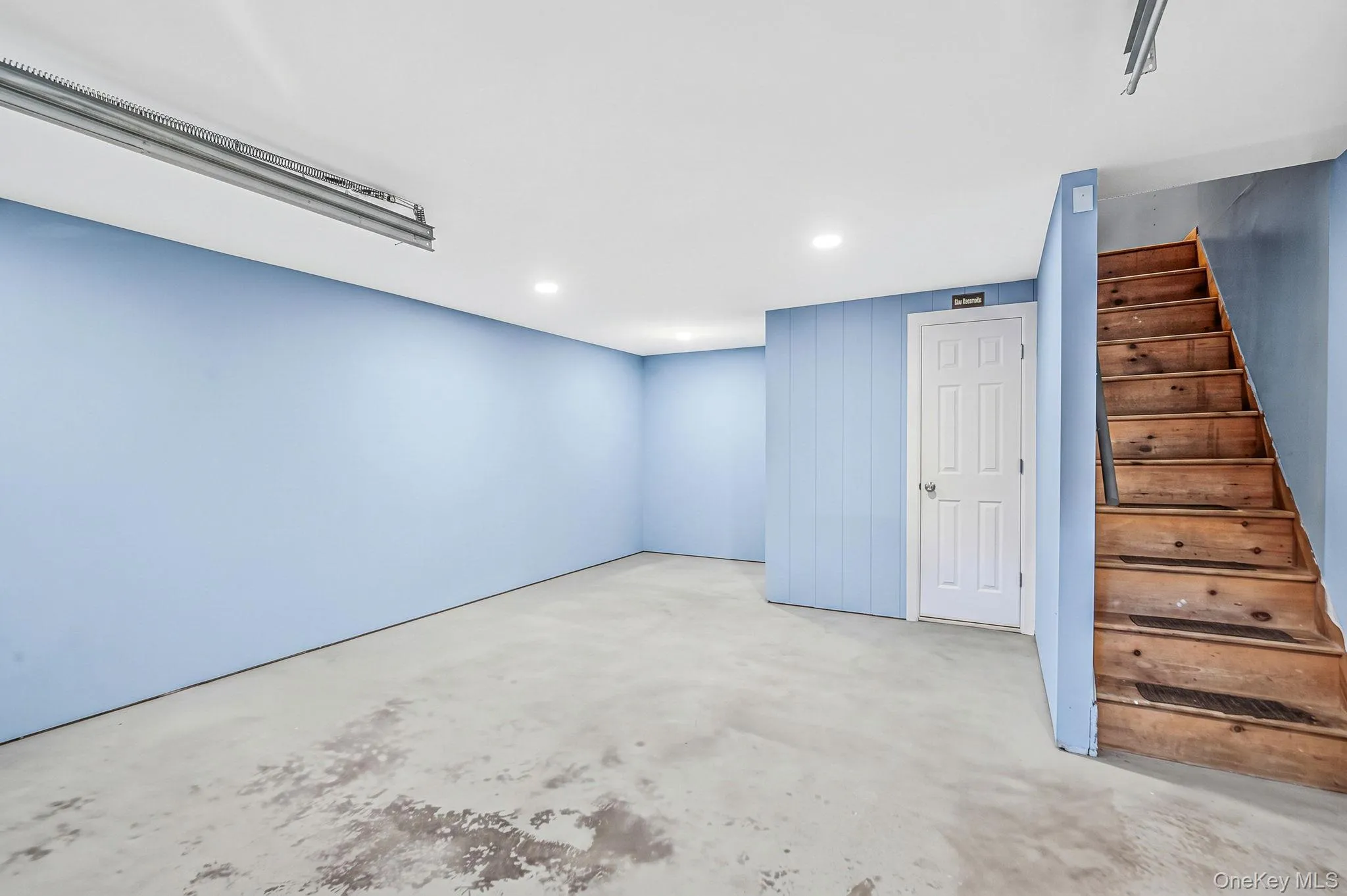 414 Avalon Place, Hempstead, NY, 5 Bedrooms Bedrooms, 12 Rooms Rooms,2 BathroomsBathrooms,Residential,For Rent,Avalon,0,1061435 414 Avalon Place, Hempstead, NY, 5 Bedrooms Bedrooms, 12 Rooms Rooms,2 BathroomsBathrooms,Residential,For Rent,Avalon,0,1061435
