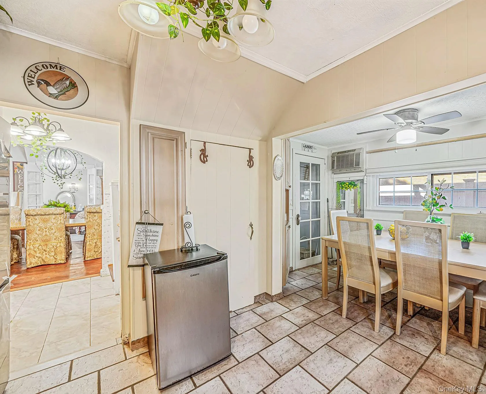 414 Avalon Place, Hempstead, NY, 5 Bedrooms Bedrooms, 12 Rooms Rooms,2 BathroomsBathrooms,Residential,For Rent,Avalon,0,1061435 414 Avalon Place, Hempstead, NY, 5 Bedrooms Bedrooms, 12 Rooms Rooms,2 BathroomsBathrooms,Residential,For Rent,Avalon,0,1061435