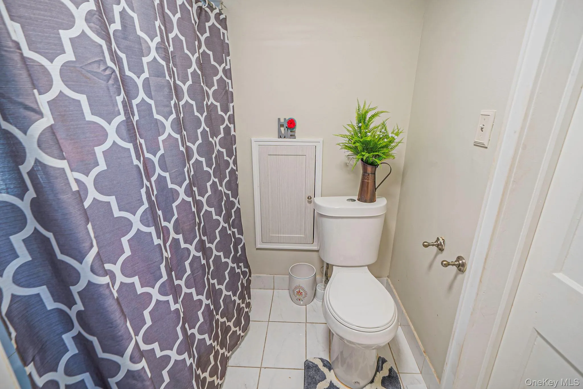 414 Avalon Place, Hempstead, NY, 5 Bedrooms Bedrooms, 12 Rooms Rooms,2 BathroomsBathrooms,Residential,For Rent,Avalon,0,1061435 414 Avalon Place, Hempstead, NY, 5 Bedrooms Bedrooms, 12 Rooms Rooms,2 BathroomsBathrooms,Residential,For Rent,Avalon,0,1061435