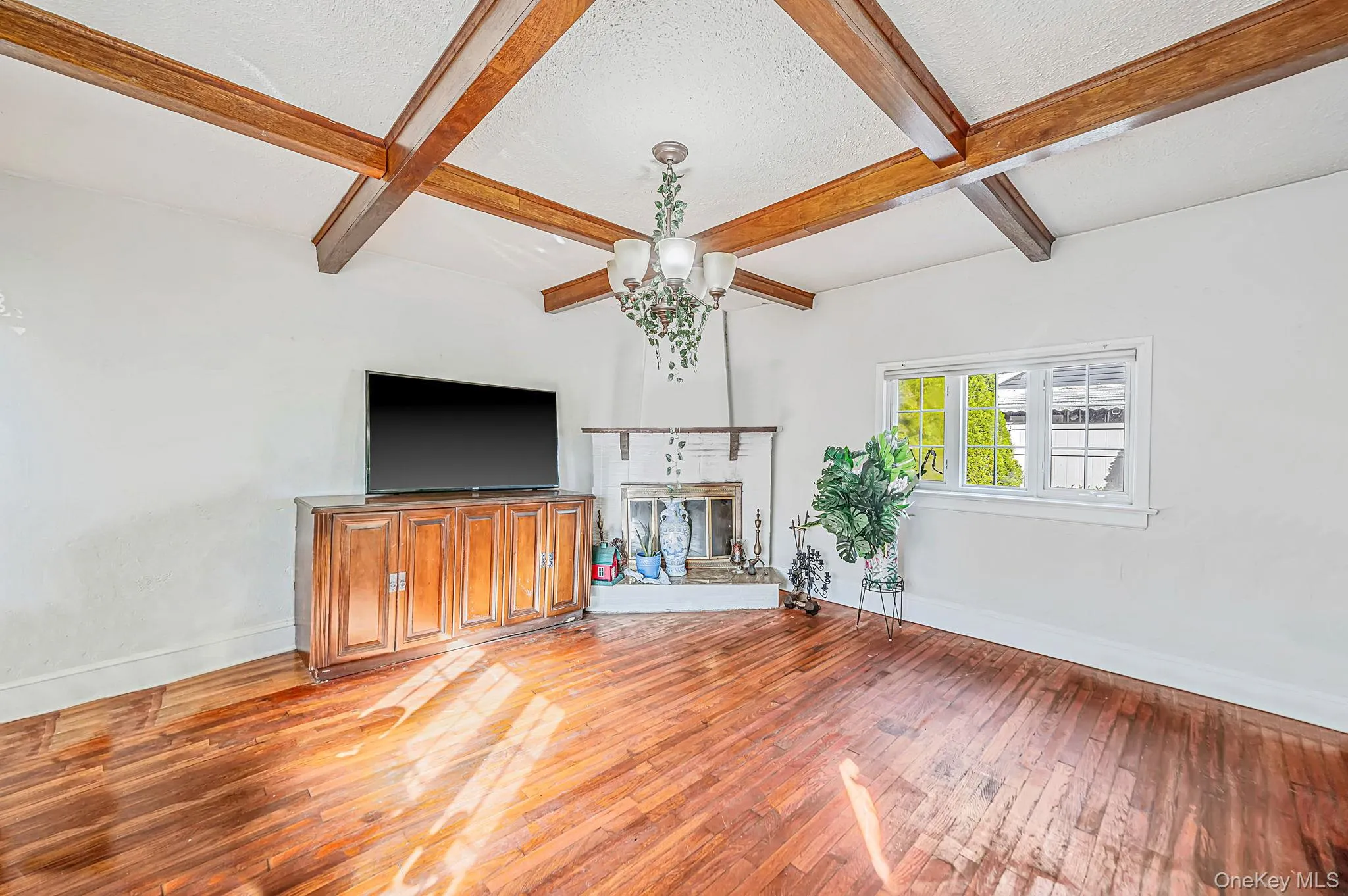 414 Avalon Place, Hempstead, NY, 5 Bedrooms Bedrooms, 12 Rooms Rooms,2 BathroomsBathrooms,Residential,For Rent,Avalon,0,1061435 414 Avalon Place, Hempstead, NY, 5 Bedrooms Bedrooms, 12 Rooms Rooms,2 BathroomsBathrooms,Residential,For Rent,Avalon,0,1061435