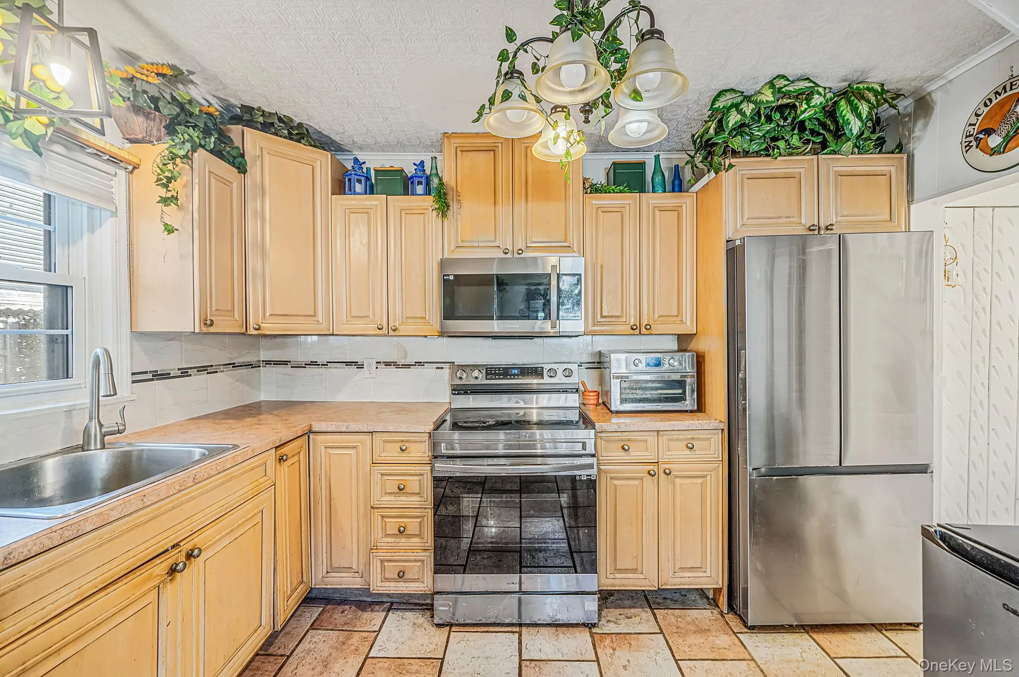 414 Avalon Place, Hempstead, NY, 5 Bedrooms Bedrooms, 12 Rooms Rooms,2 BathroomsBathrooms,Residential,For Rent,Avalon,0,1061435 414 Avalon Place, Hempstead, NY, 5 Bedrooms Bedrooms, 12 Rooms Rooms,2 BathroomsBathrooms,Residential,For Rent,Avalon,0,1061435