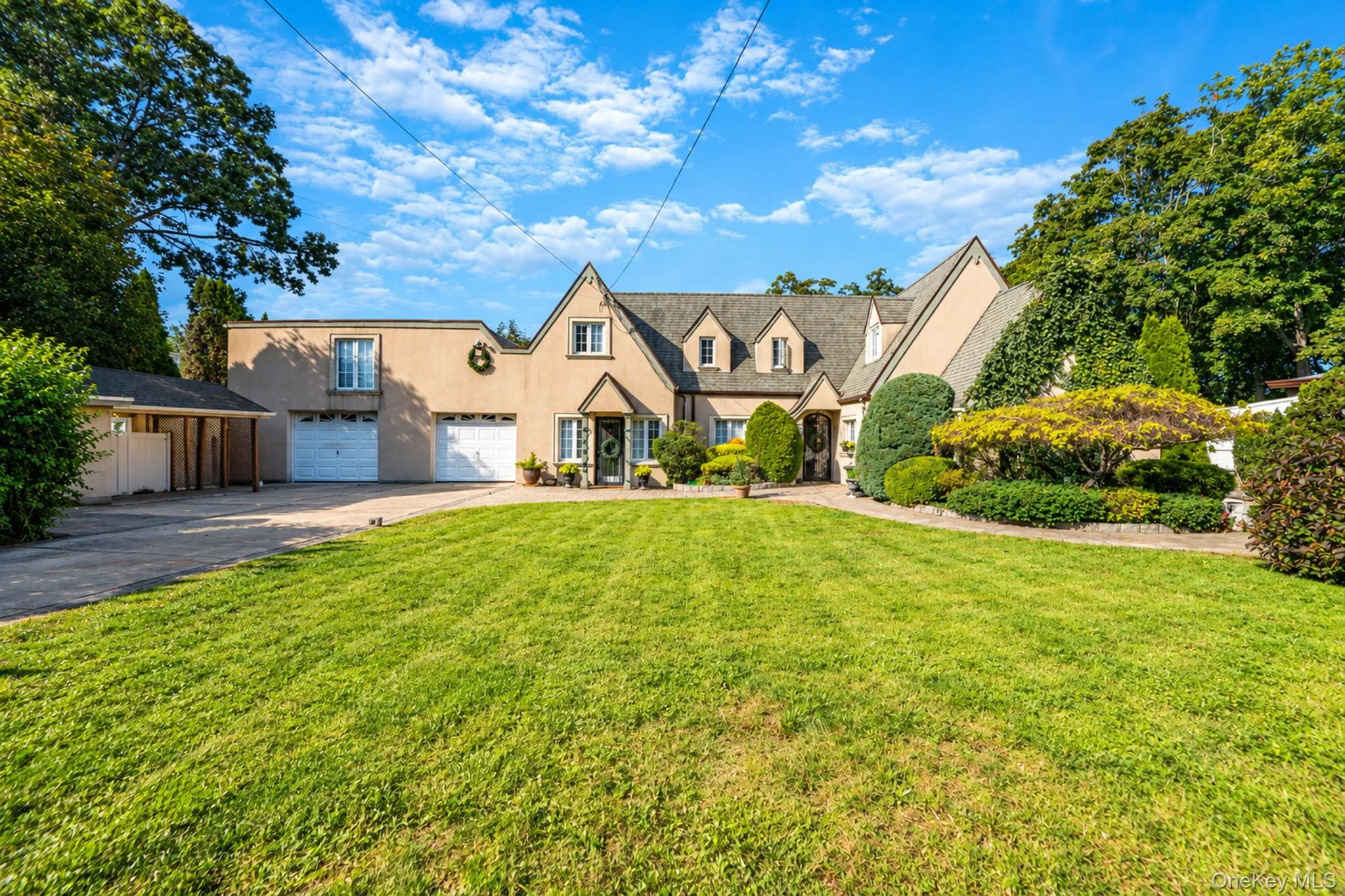 414 Avalon Place, Hempstead, NY, 5 Bedrooms Bedrooms, 12 Rooms Rooms,2 BathroomsBathrooms,Residential,For Rent,Avalon,0,1061435 414 Avalon Place, Hempstead, NY, 5 Bedrooms Bedrooms, 12 Rooms Rooms,2 BathroomsBathrooms,Residential,For Rent,Avalon,0,1061435