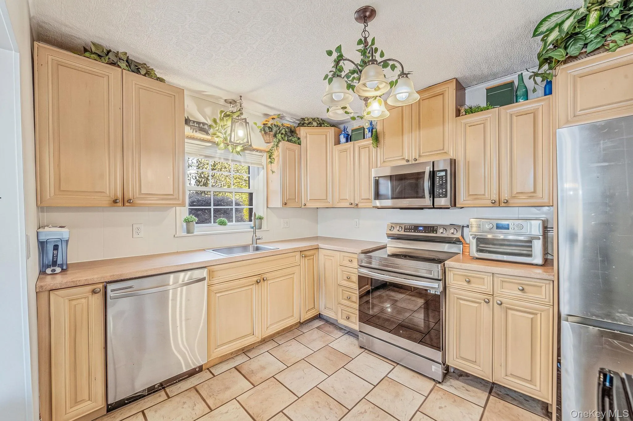 414 Avalon Place, Hempstead, NY, 5 Bedrooms Bedrooms, 12 Rooms Rooms,2 BathroomsBathrooms,Residential,For Rent,Avalon,0,1061435 414 Avalon Place, Hempstead, NY, 5 Bedrooms Bedrooms, 12 Rooms Rooms,2 BathroomsBathrooms,Residential,For Rent,Avalon,0,1061435