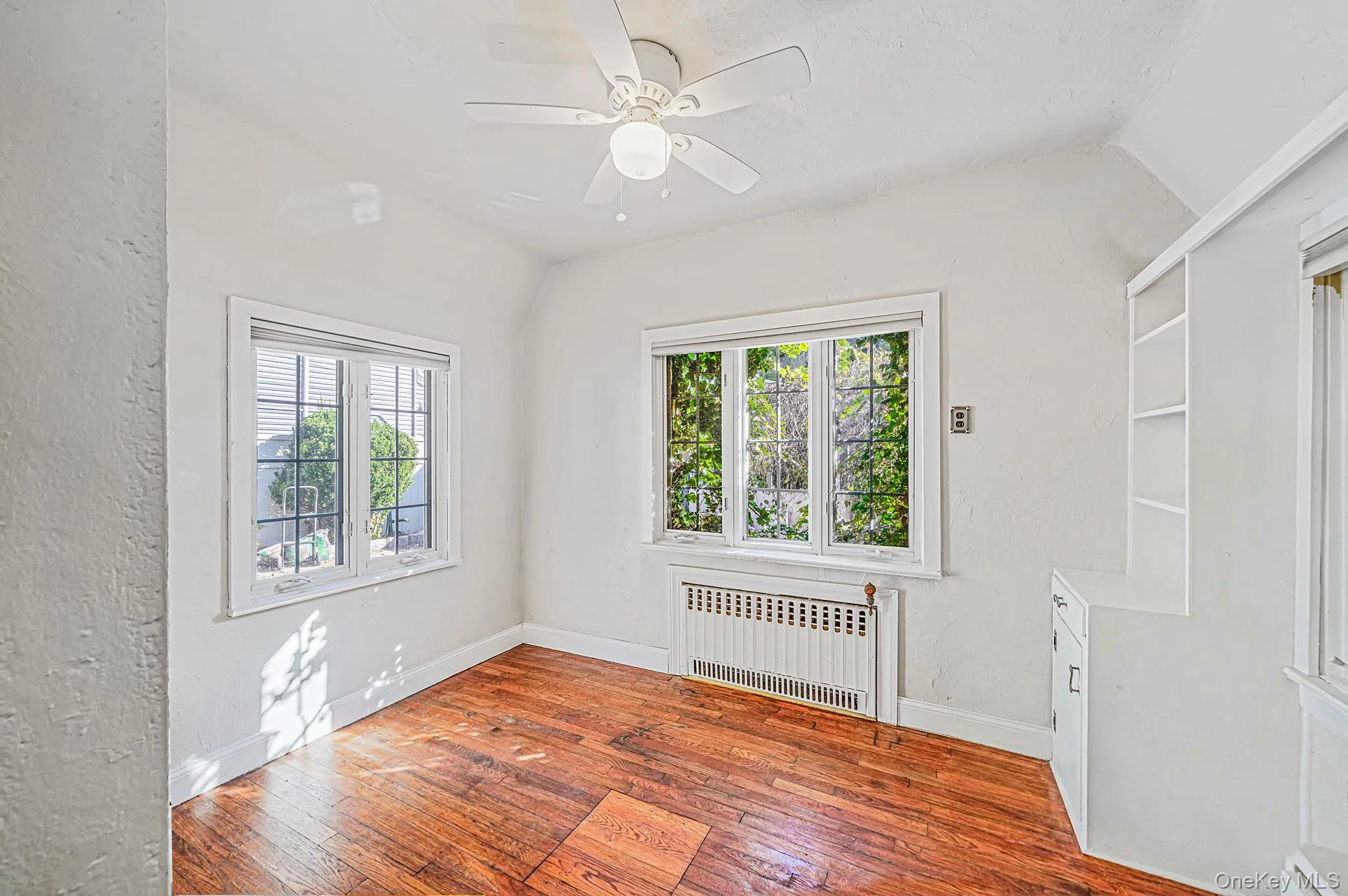 414 Avalon Place, Hempstead, NY, 5 Bedrooms Bedrooms, 12 Rooms Rooms,2 BathroomsBathrooms,Residential,For Rent,Avalon,0,1061435 414 Avalon Place, Hempstead, NY, 5 Bedrooms Bedrooms, 12 Rooms Rooms,2 BathroomsBathrooms,Residential,For Rent,Avalon,0,1061435