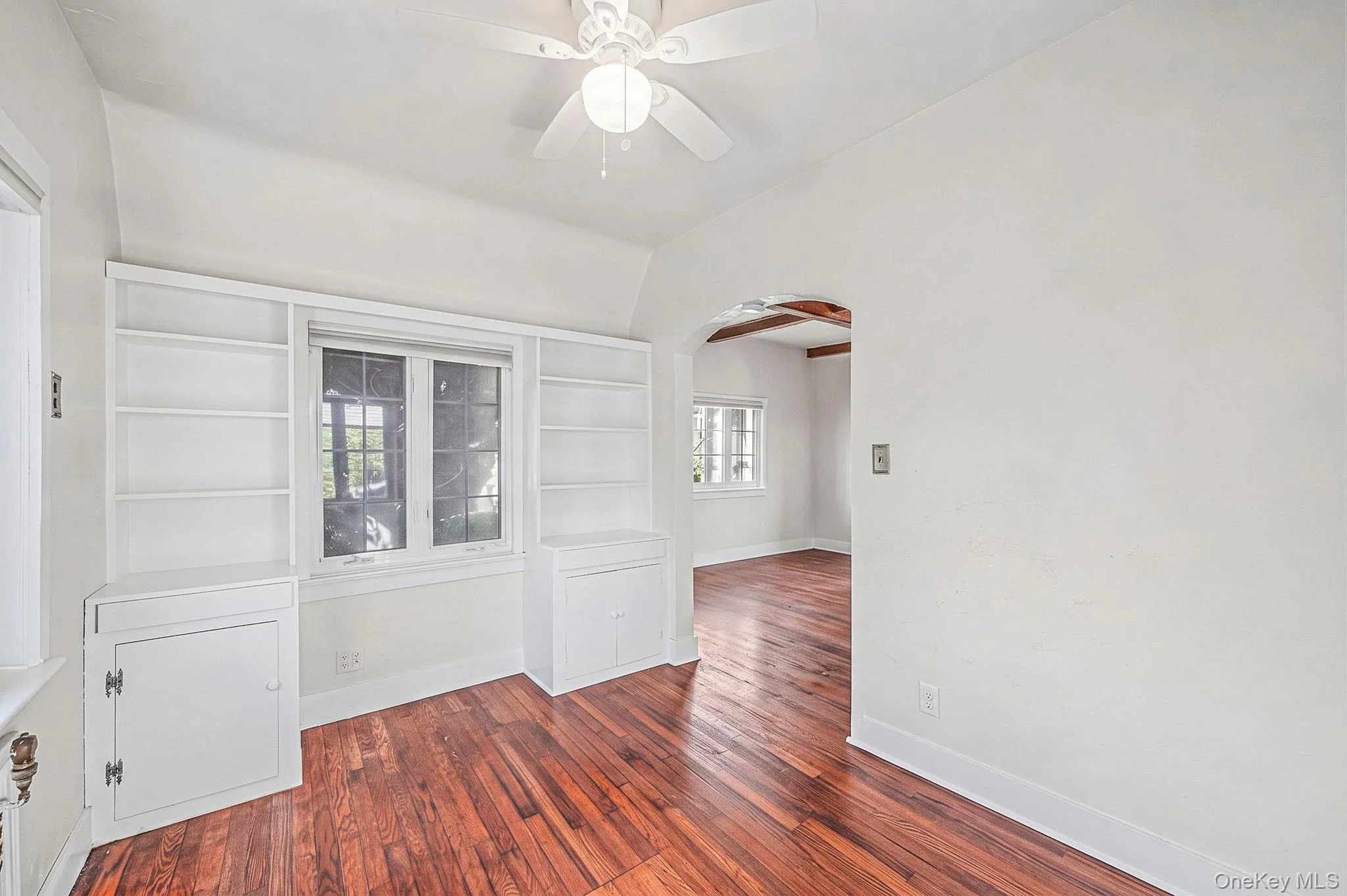 414 Avalon Place, Hempstead, NY, 5 Bedrooms Bedrooms, 12 Rooms Rooms,2 BathroomsBathrooms,Residential,For Rent,Avalon,0,1061435 414 Avalon Place, Hempstead, NY, 5 Bedrooms Bedrooms, 12 Rooms Rooms,2 BathroomsBathrooms,Residential,For Rent,Avalon,0,1061435